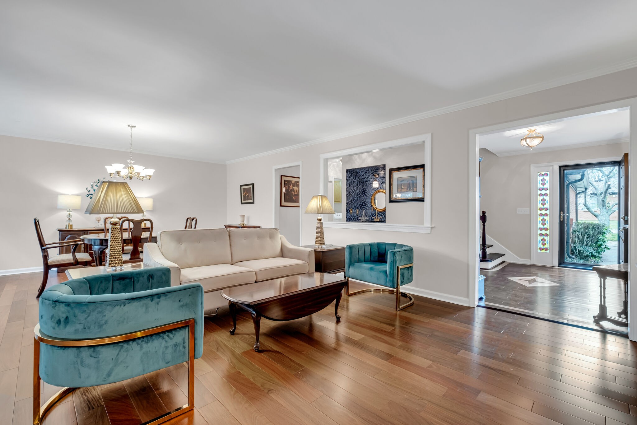 221 Hearthstone Manor Ln