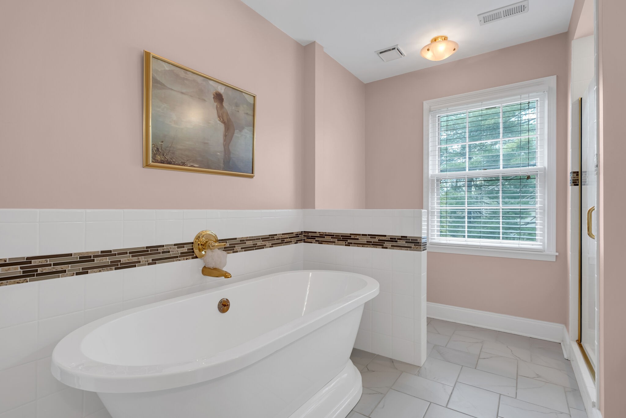 221 Hearthstone Manor Ln