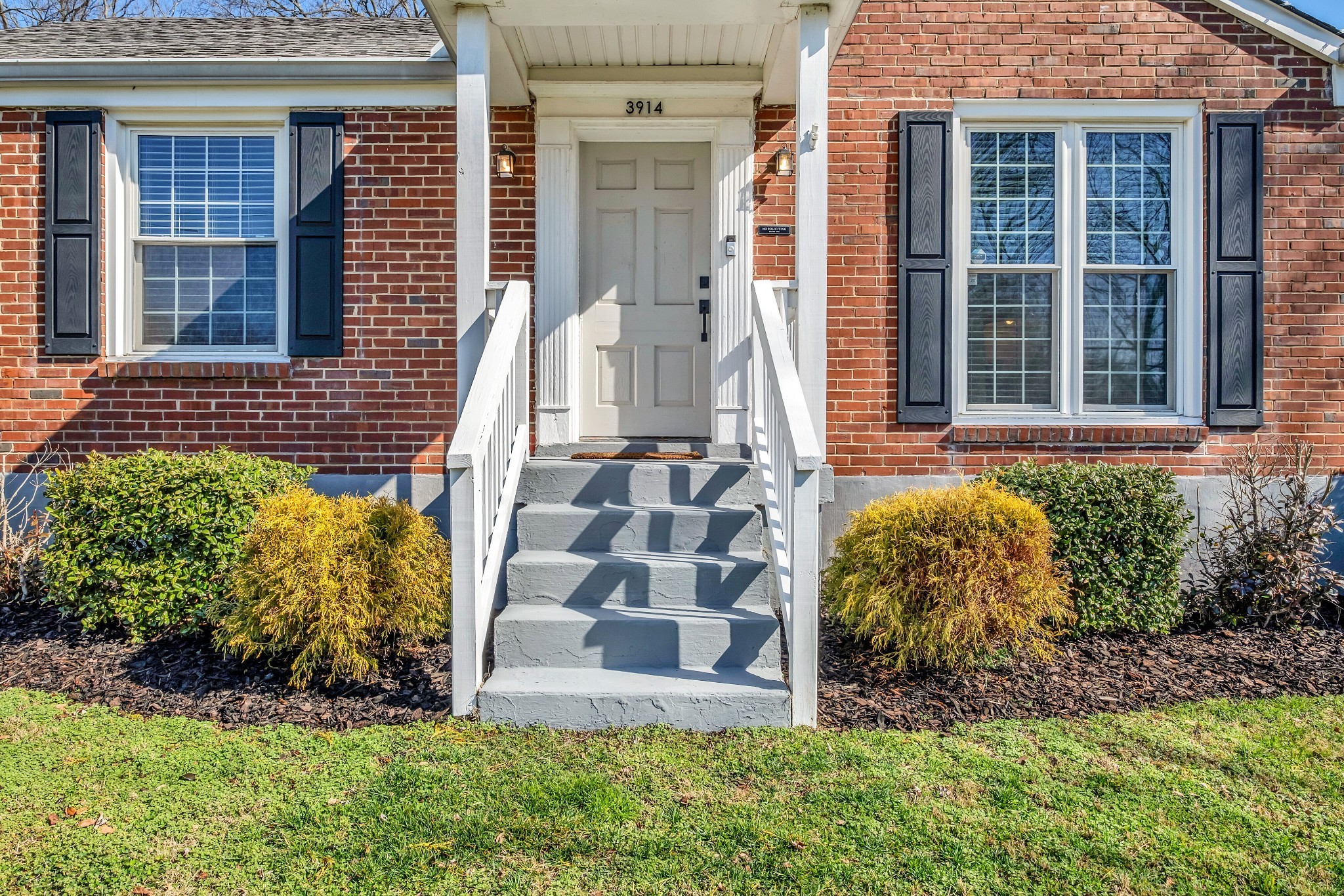 3914 Ivy Dr