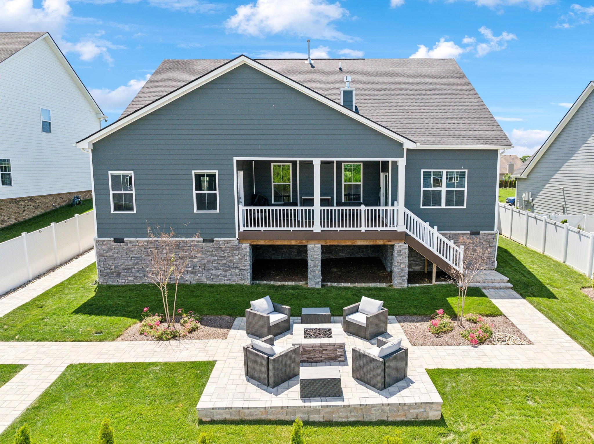 4013 Bluebell Ln