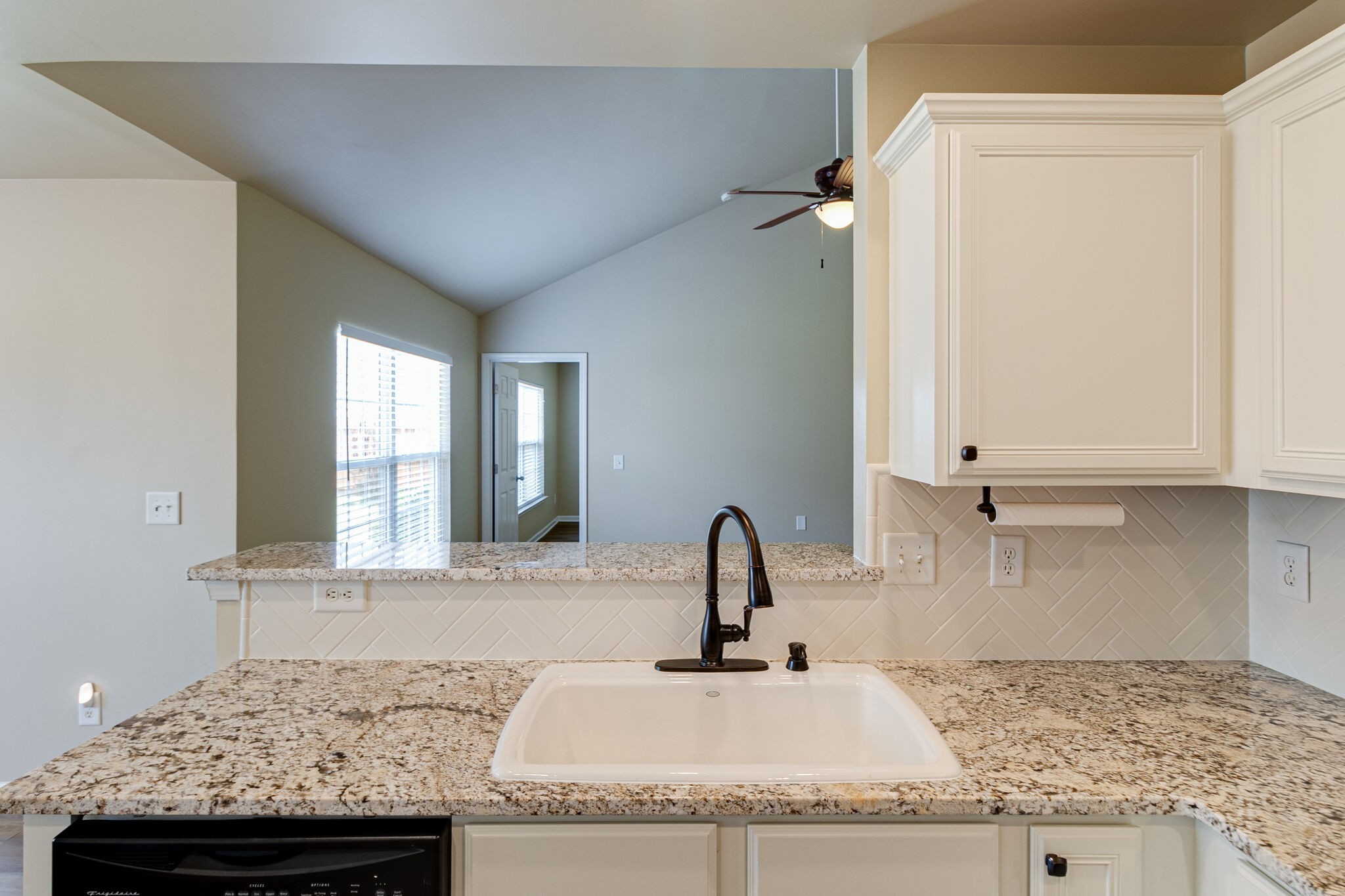 2057 Red Jacket Trce