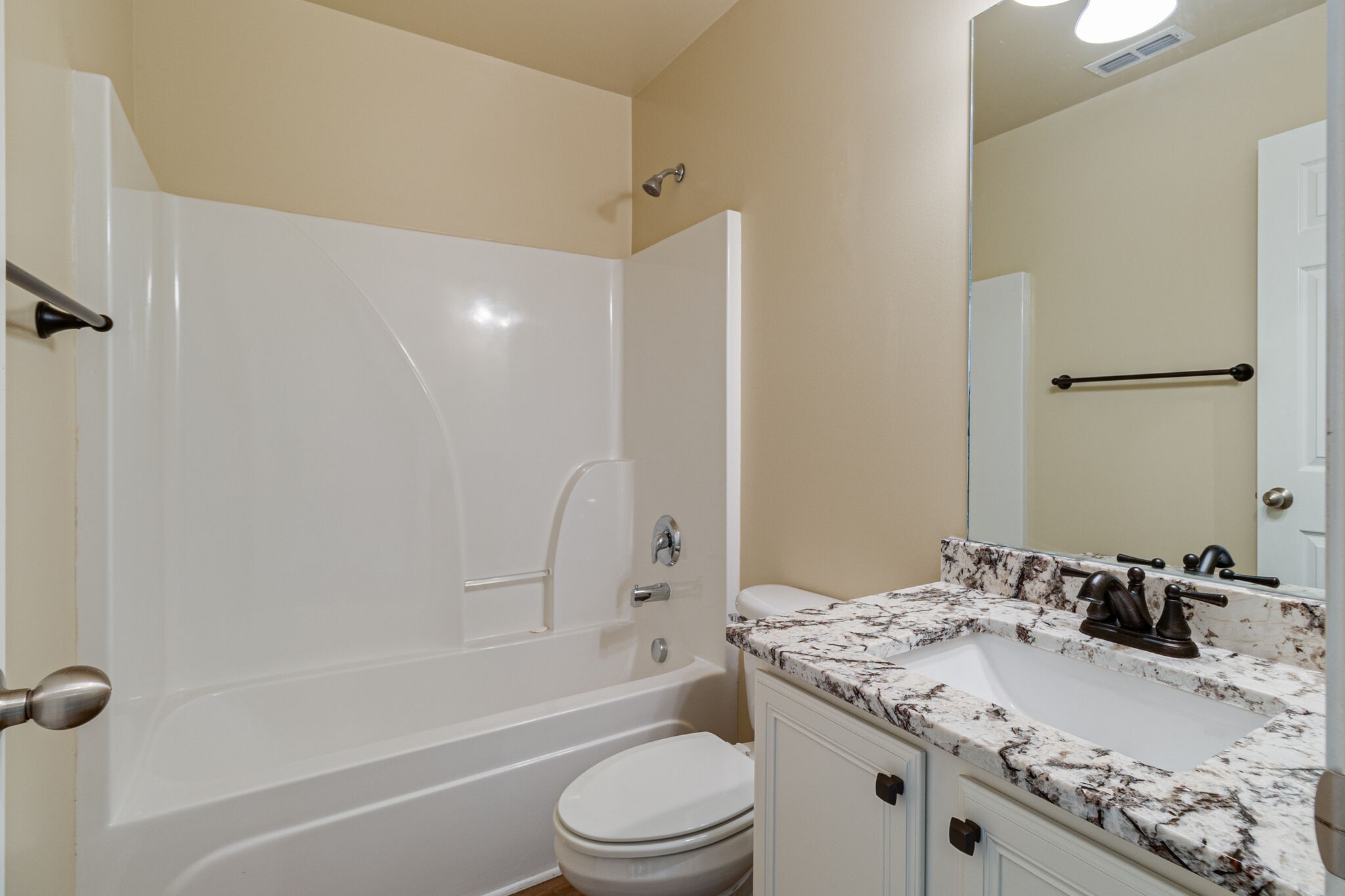 2057 Red Jacket Trce