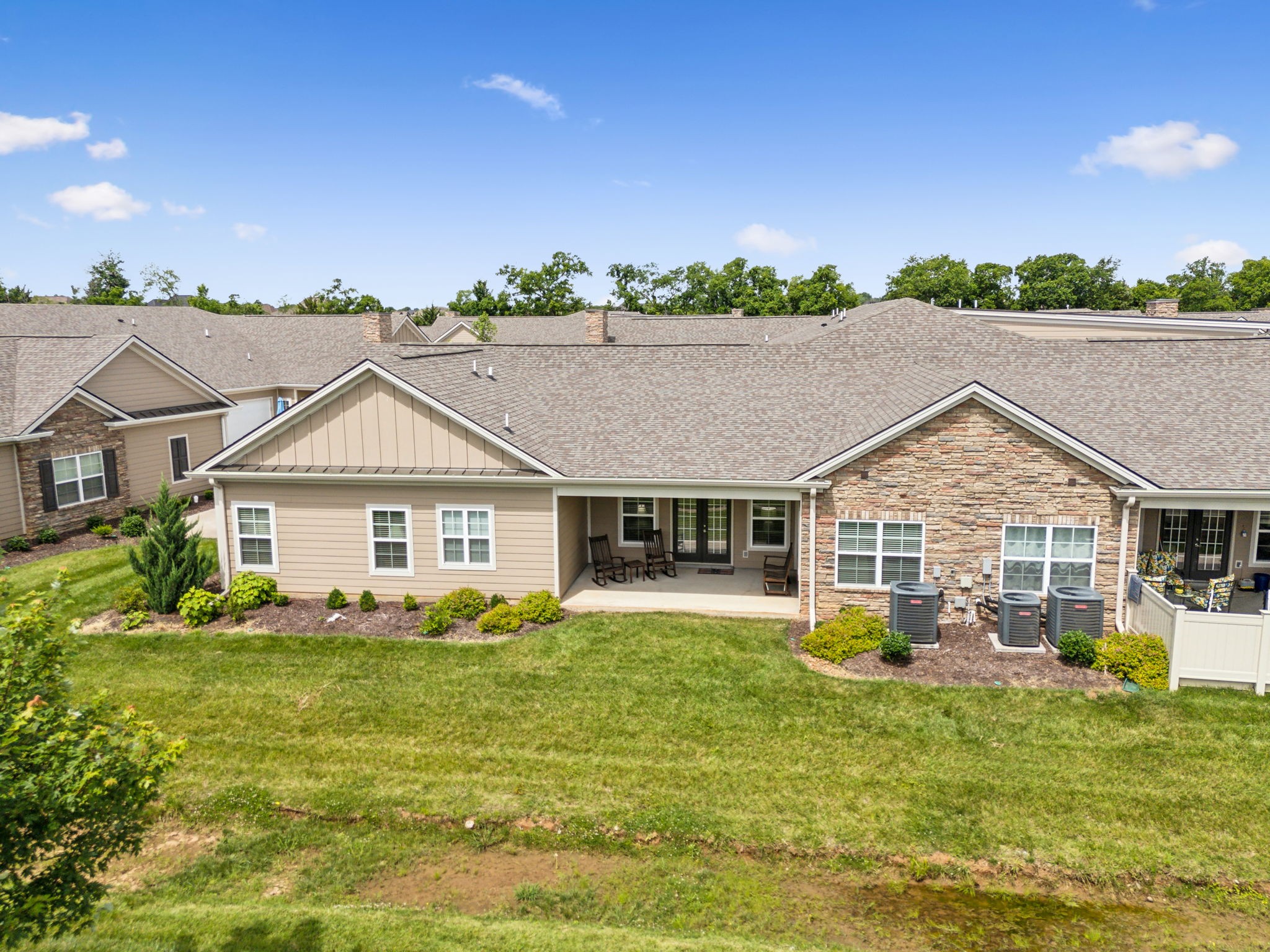 2349 Stonecenter Ln