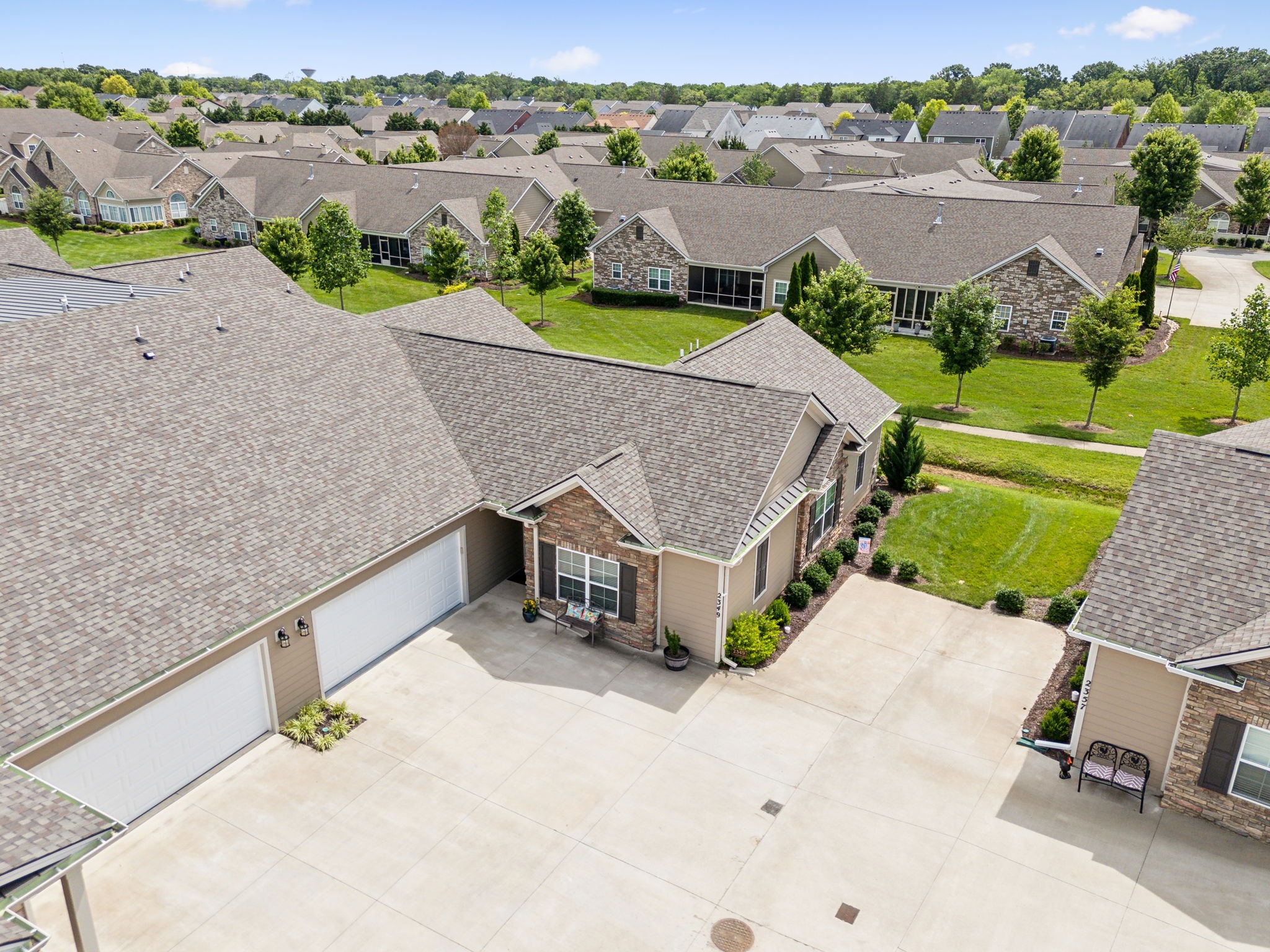 2349 Stonecenter Ln