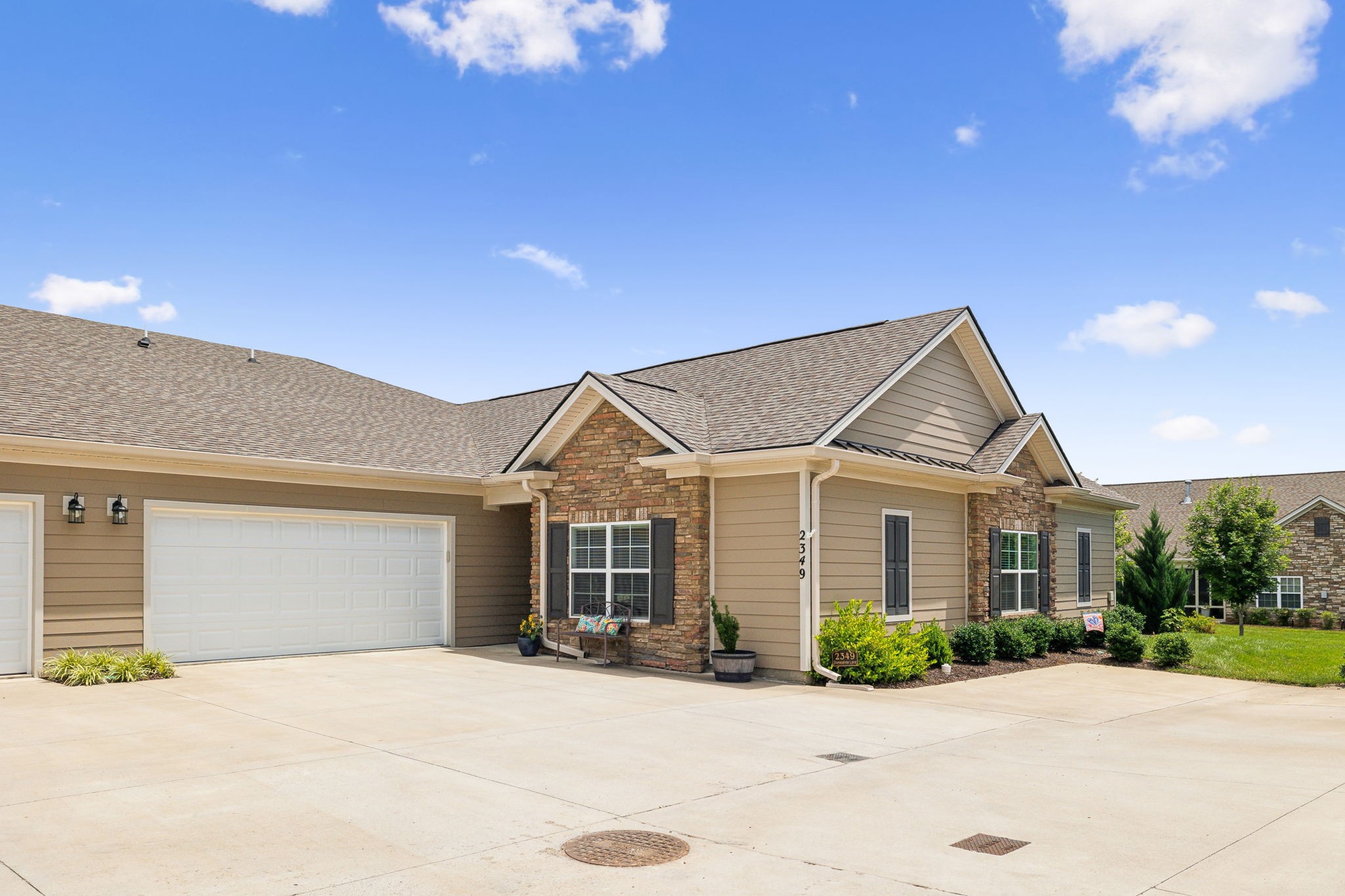 2349 Stonecenter Ln