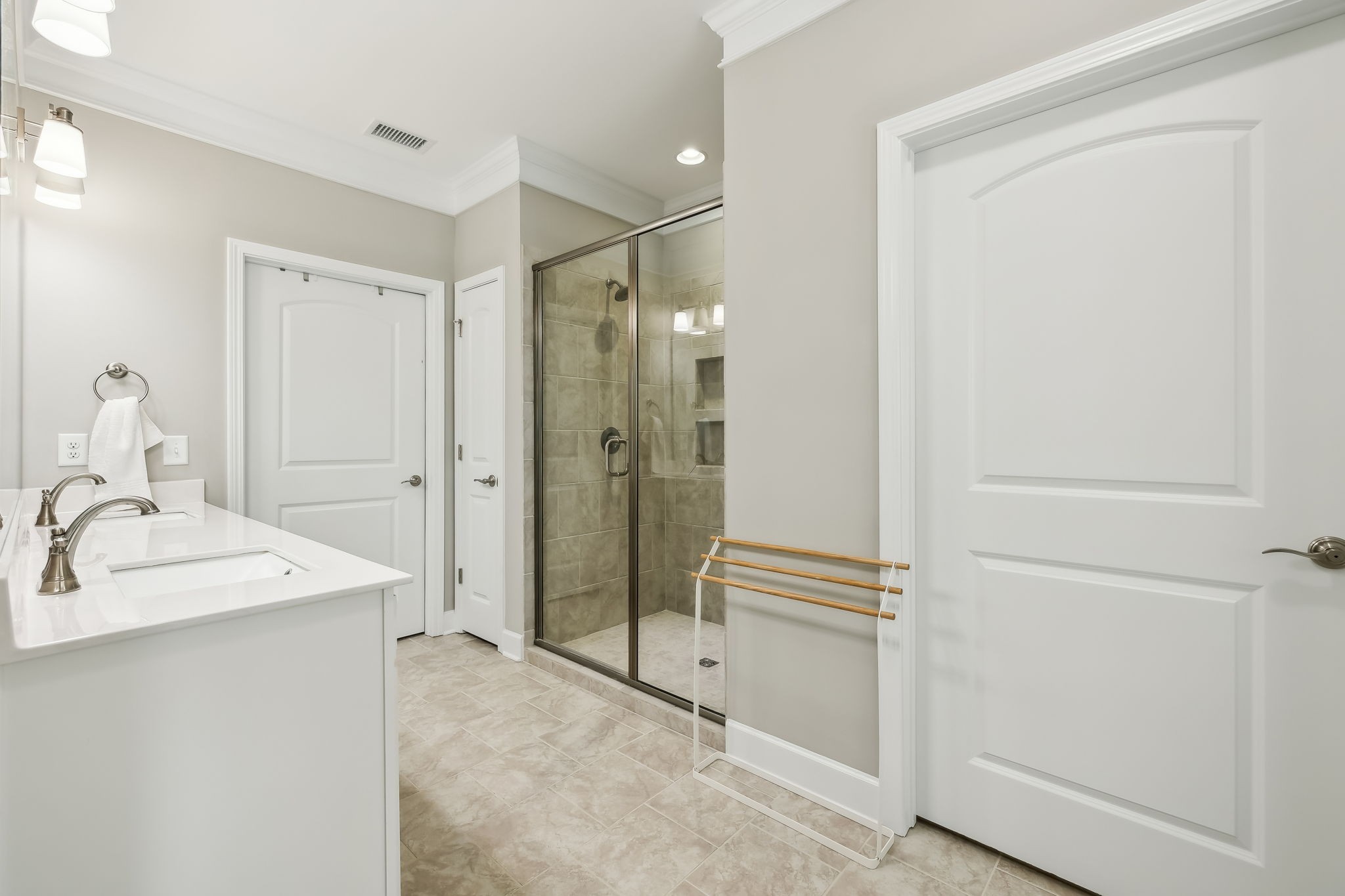 2349 Stonecenter Ln
