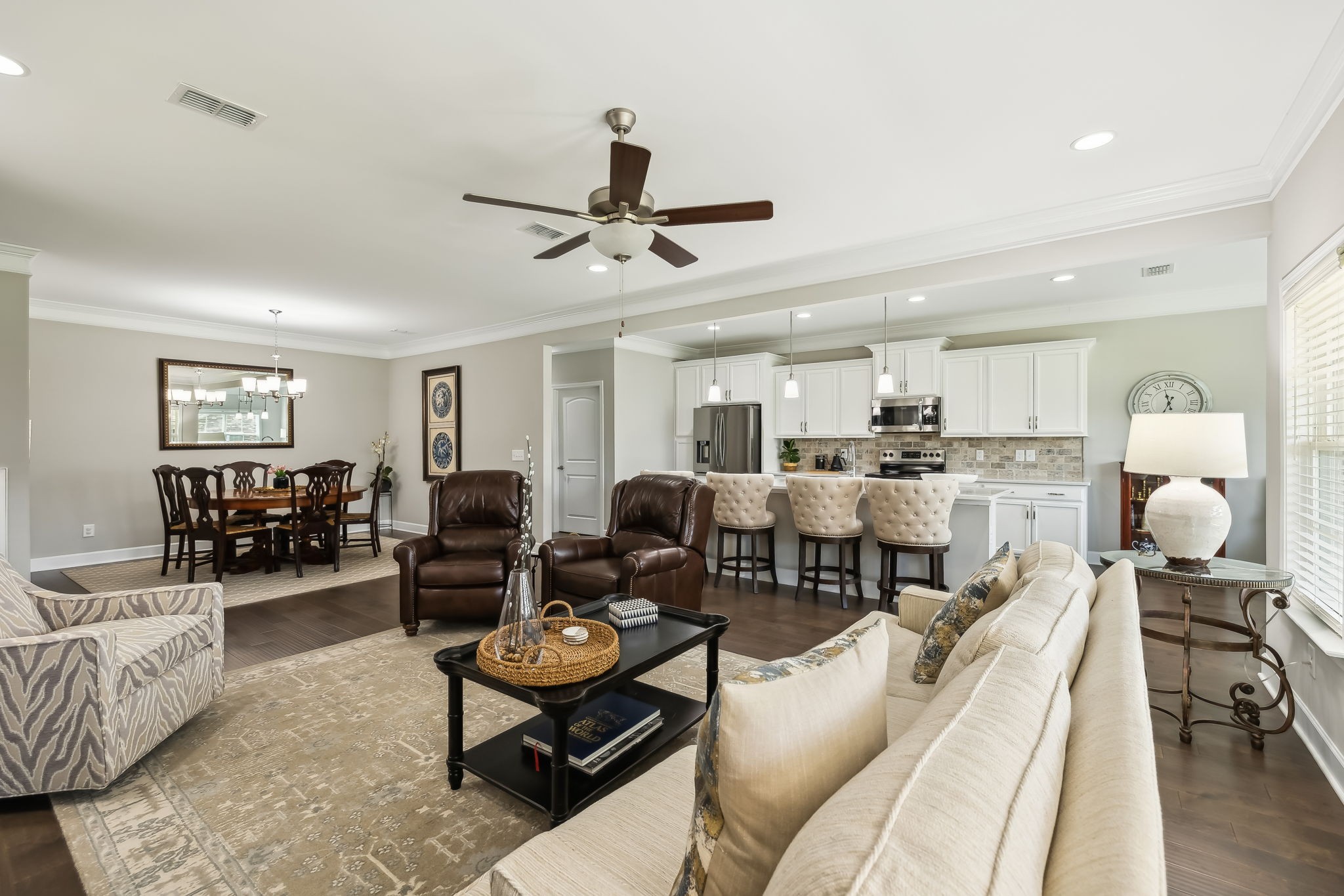 2349 Stonecenter Ln