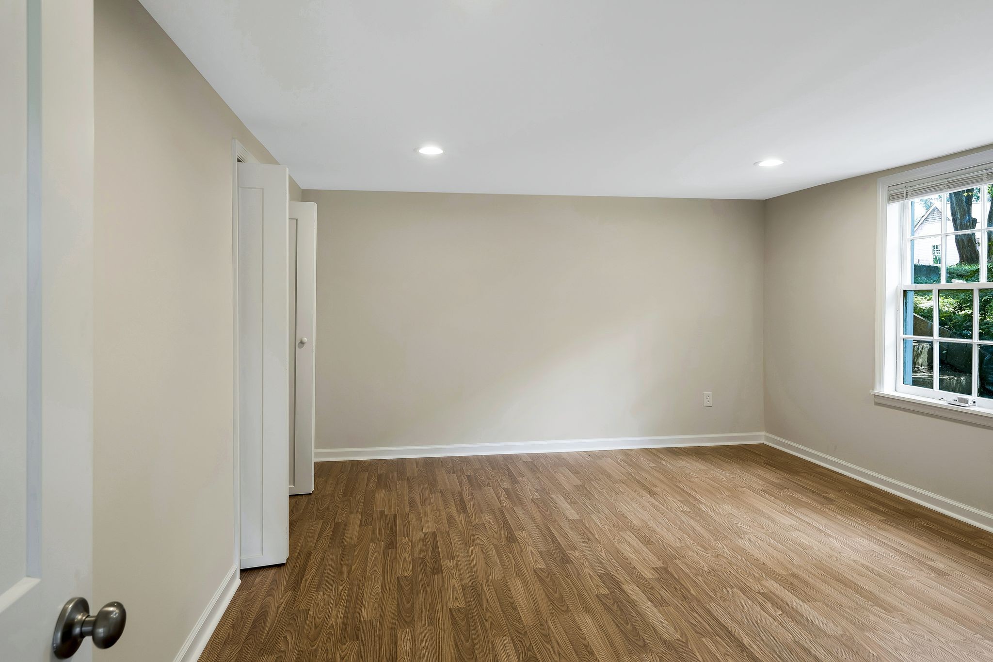 320 S 17th St Unit: B