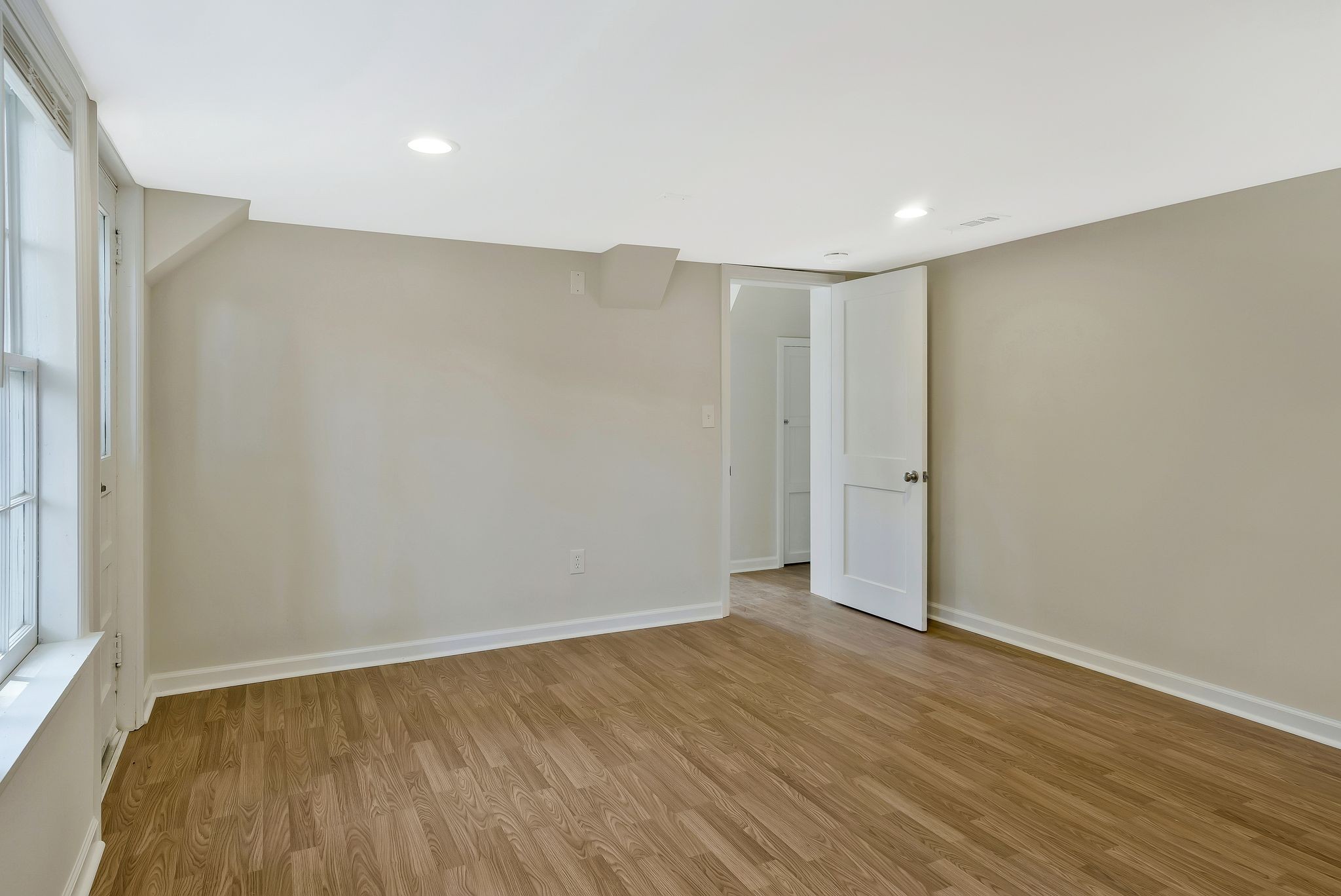 320 S 17th St Unit: B