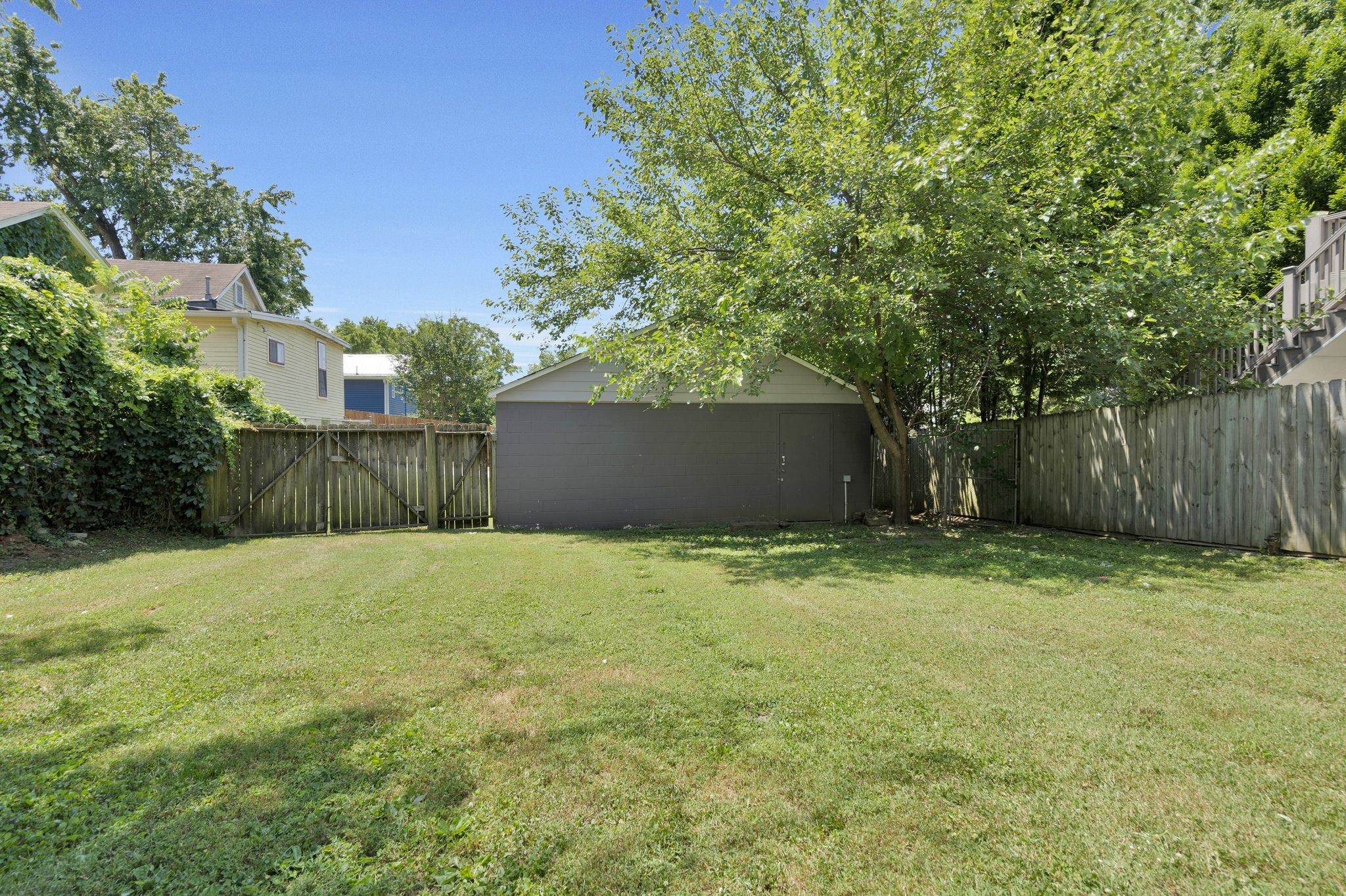 320 S 17th St Unit: B