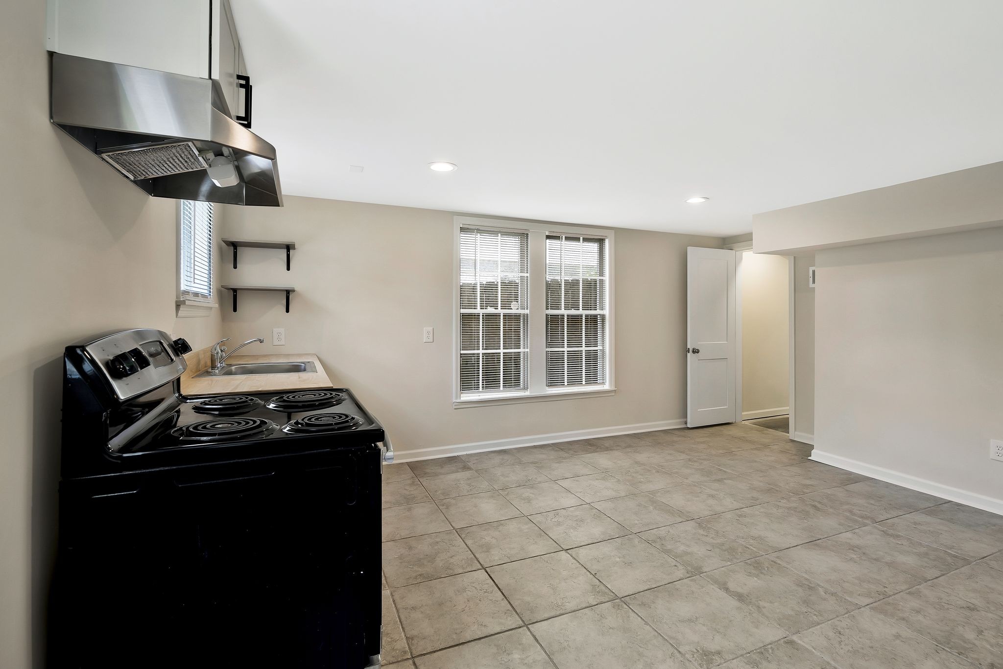 320 S 17th St Unit: A