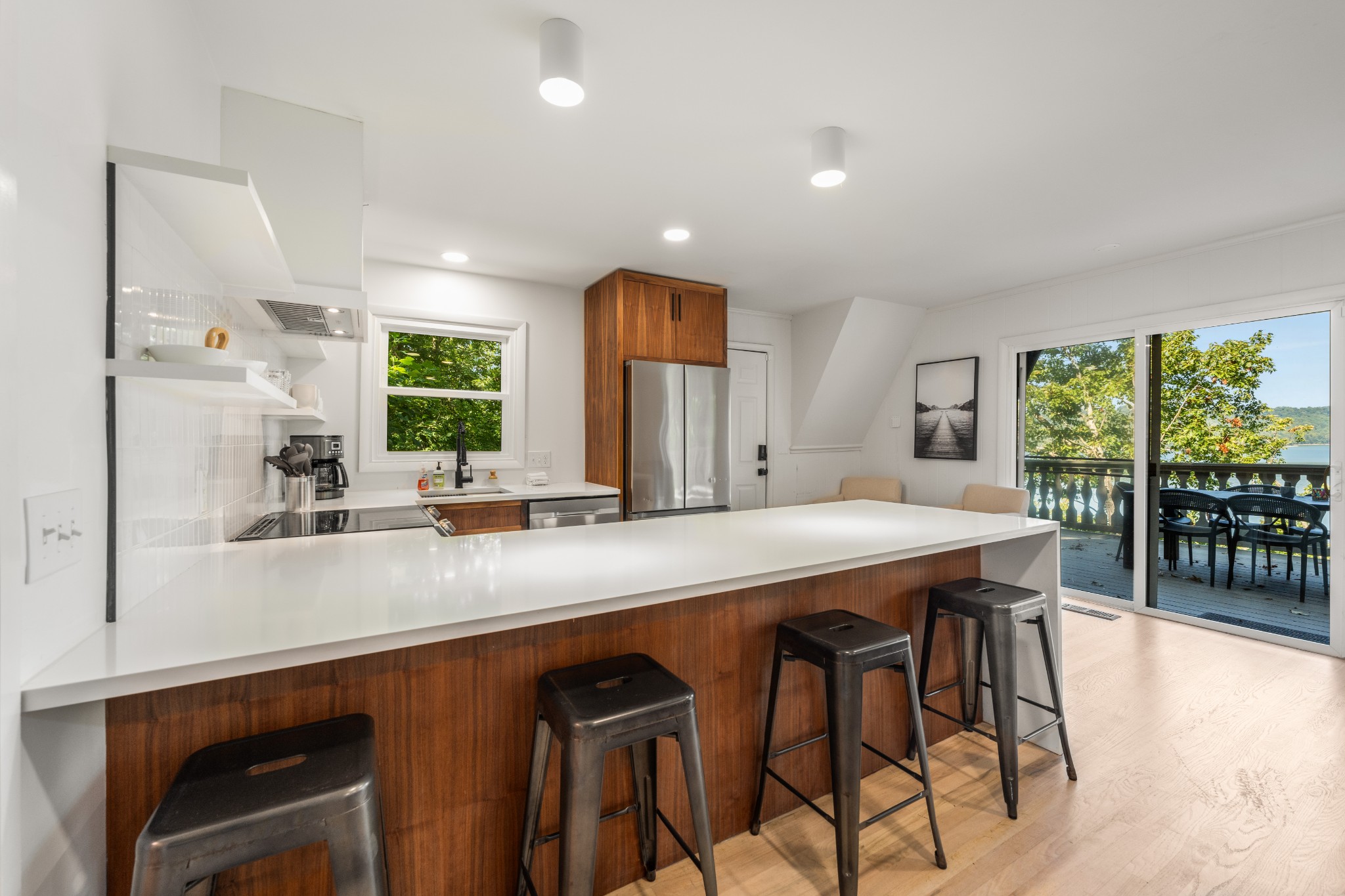 1023 Blackberry Hill Rd