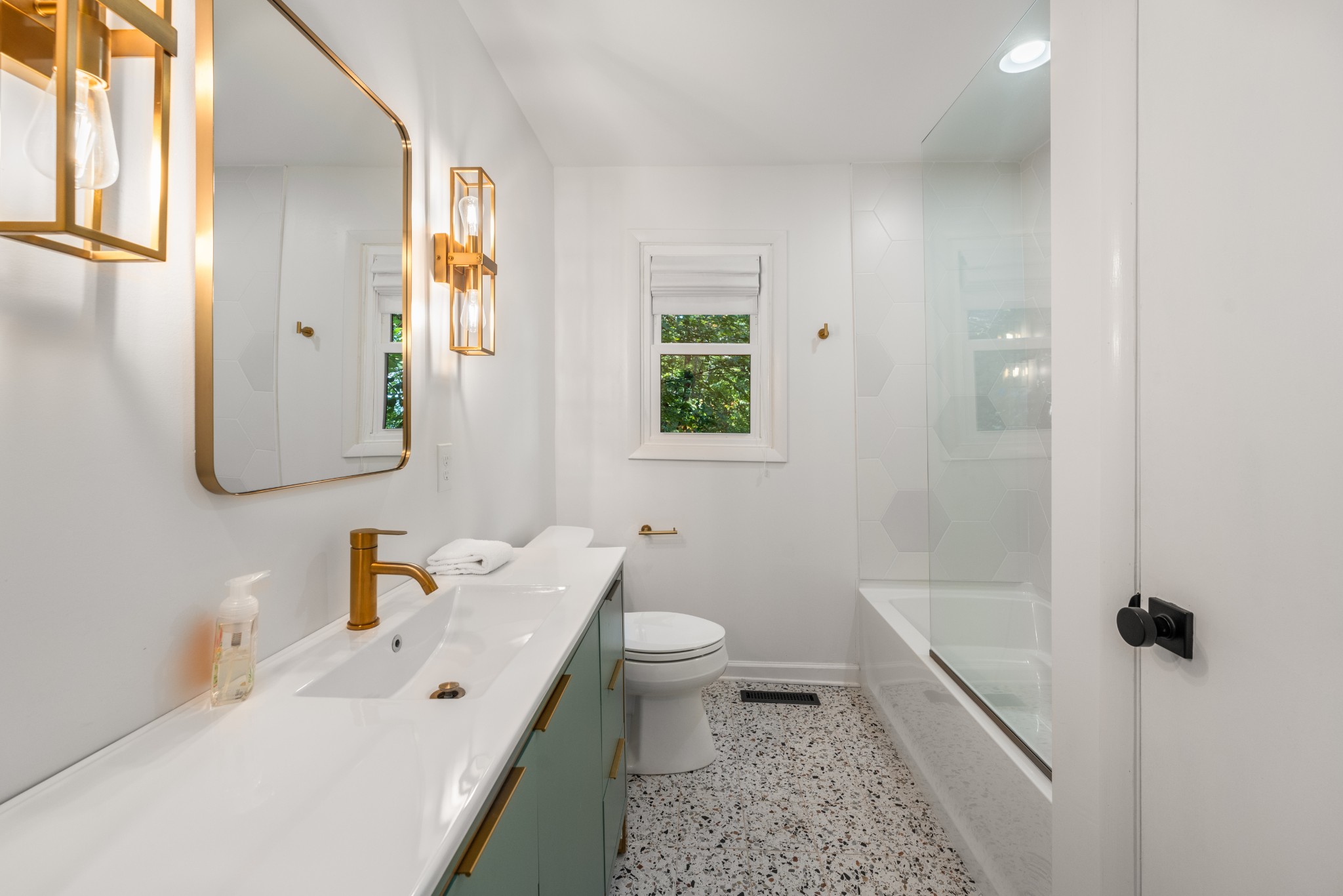 1023 Blackberry Hill Rd