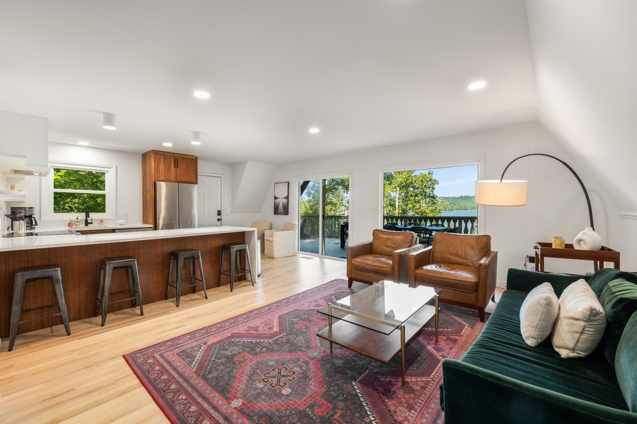 1023 Blackberry Hill Rd