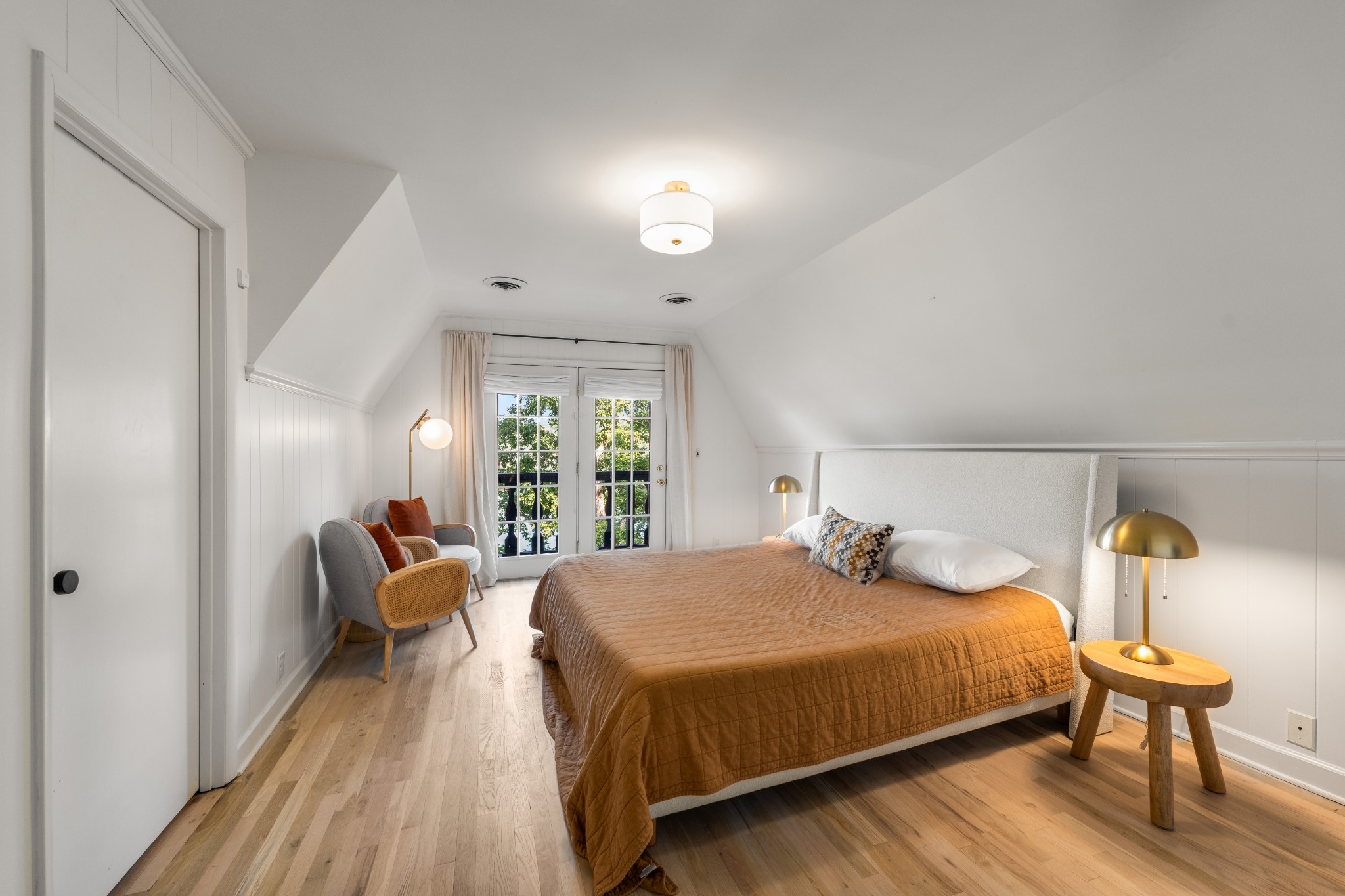 1023 Blackberry Hill Rd