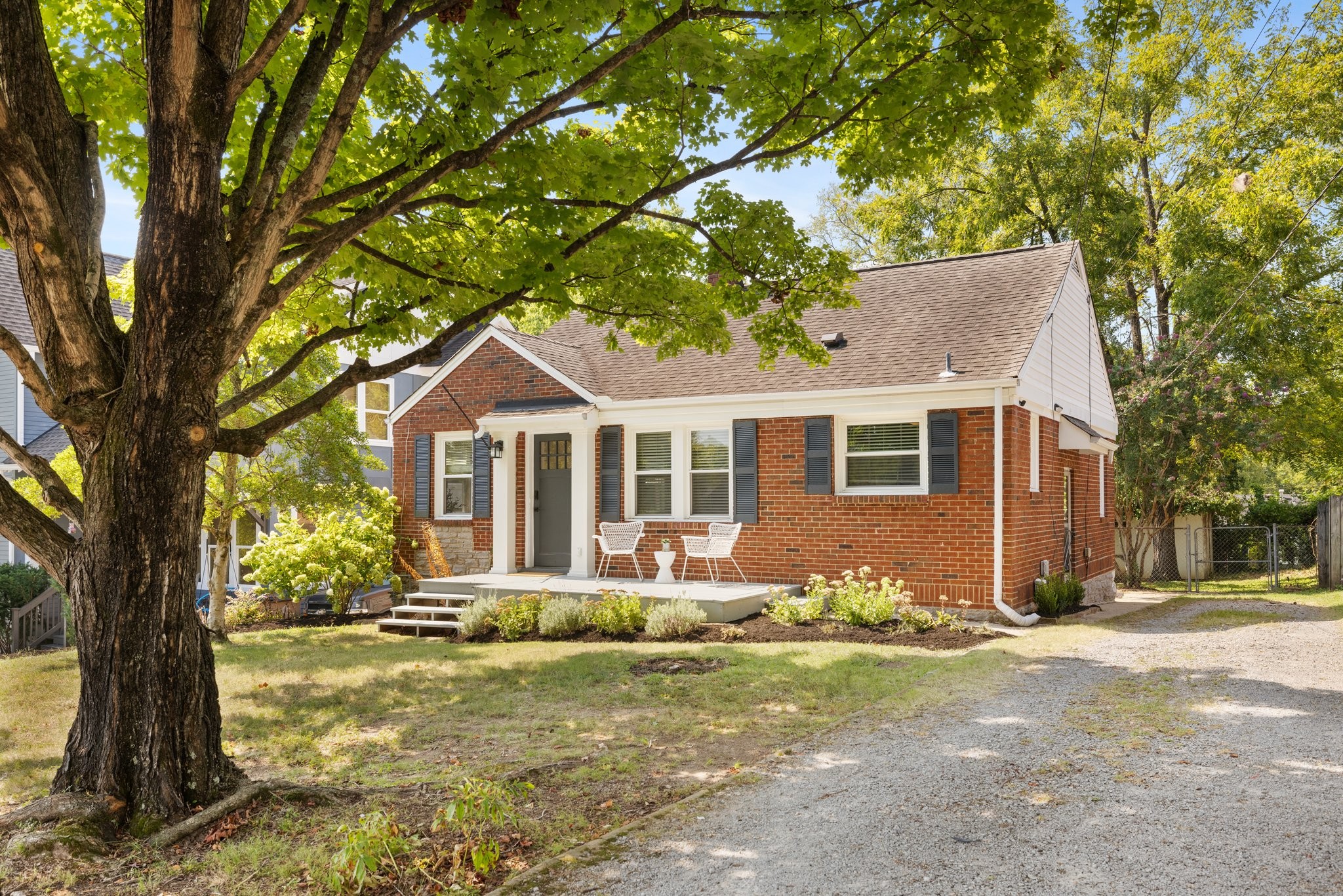 1224 Sunnymeade Dr