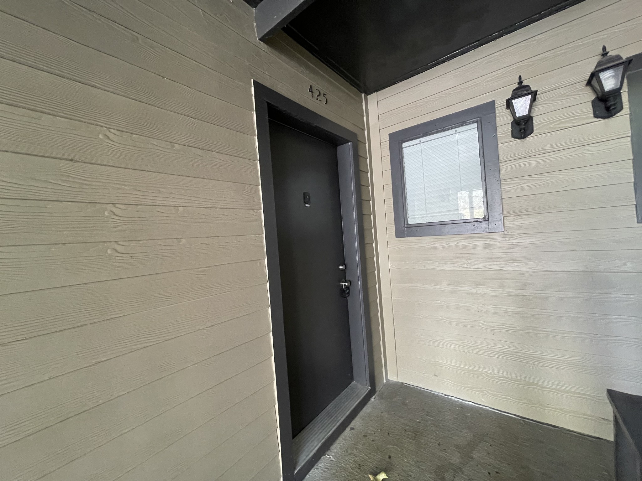425 Summit Ridge Pl