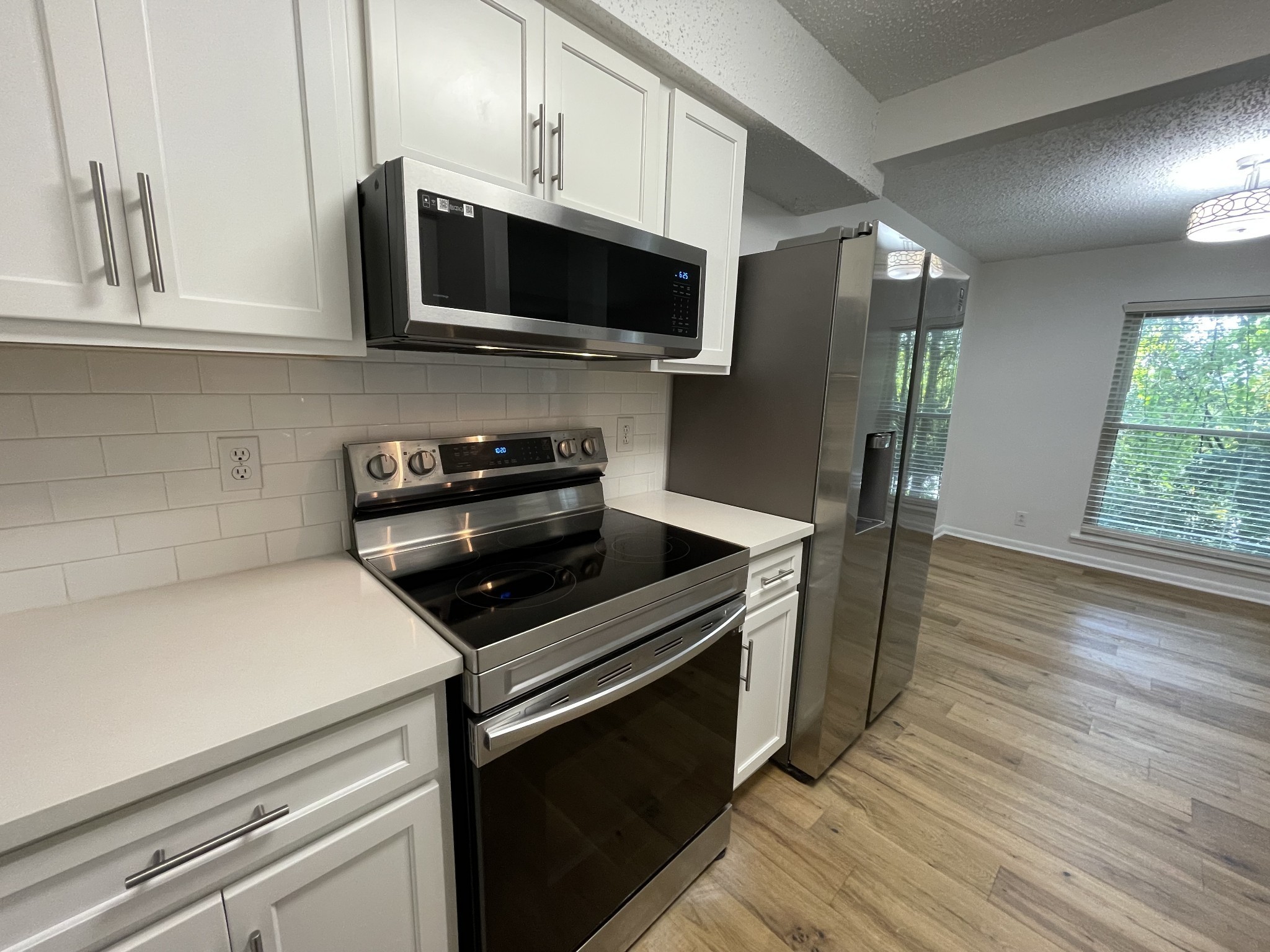 425 Summit Ridge Pl