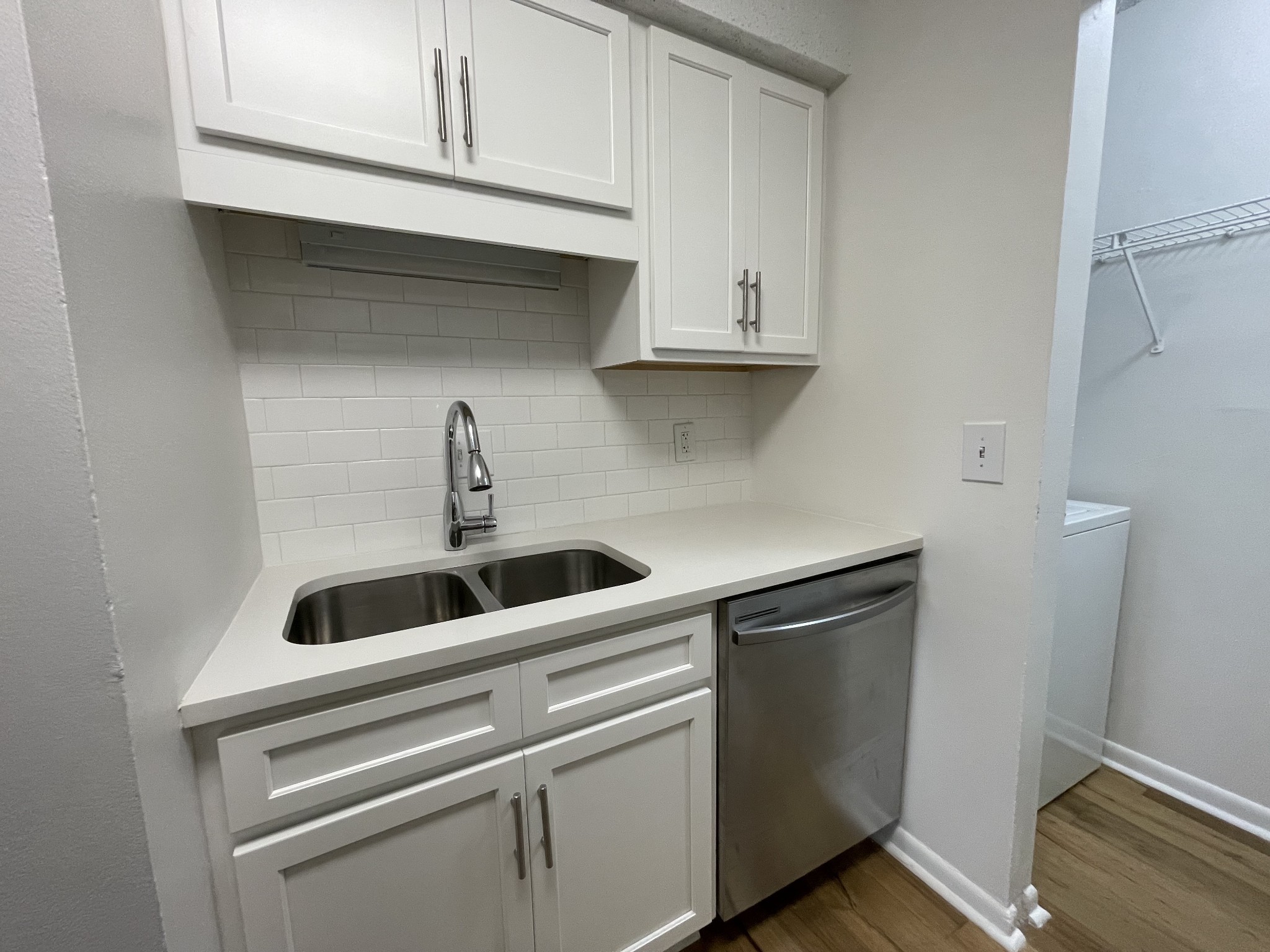 425 Summit Ridge Pl