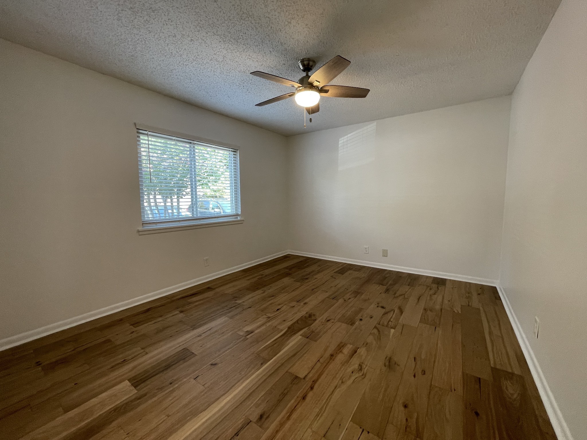 425 Summit Ridge Pl