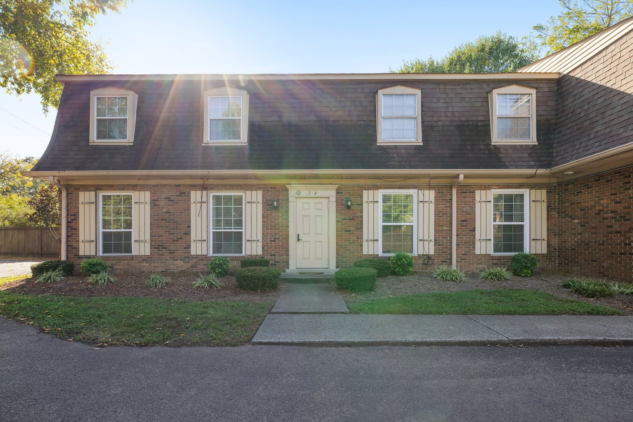 1100 W Main St Unit: A1