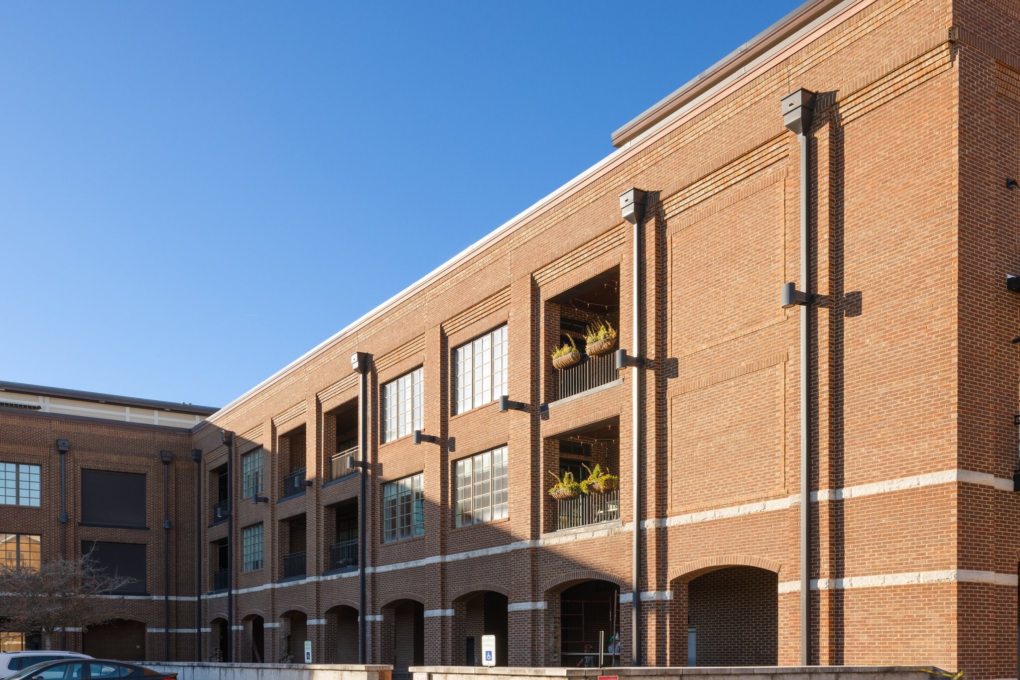 320 Liberty Pike Unit: 211