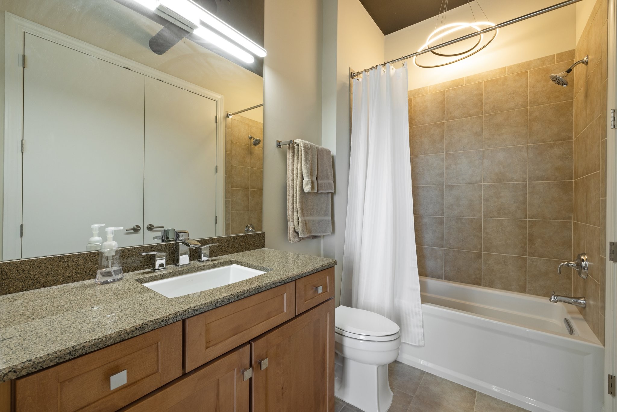 320 Liberty Pike Unit: 211