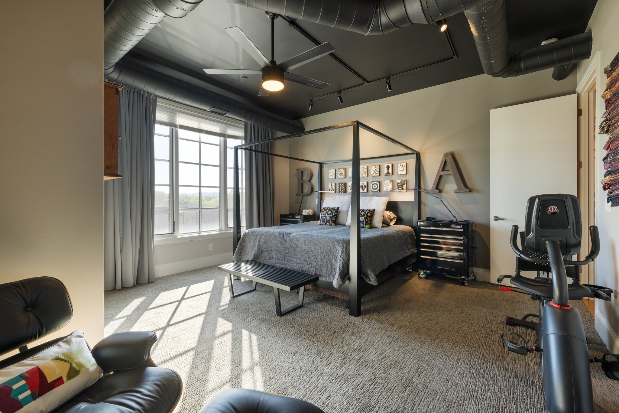 320 Liberty Pike Unit: 211