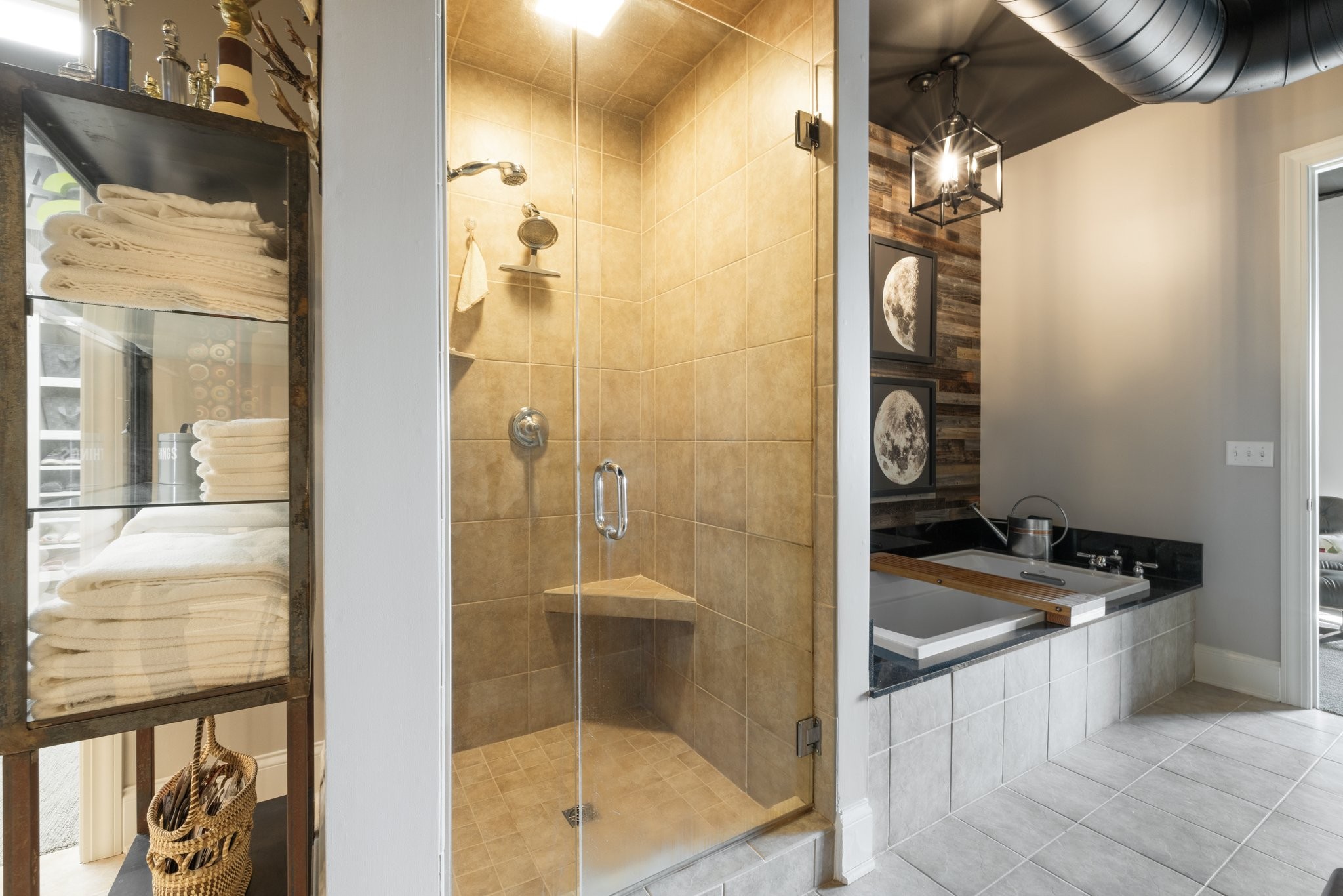 320 Liberty Pike Unit: 211