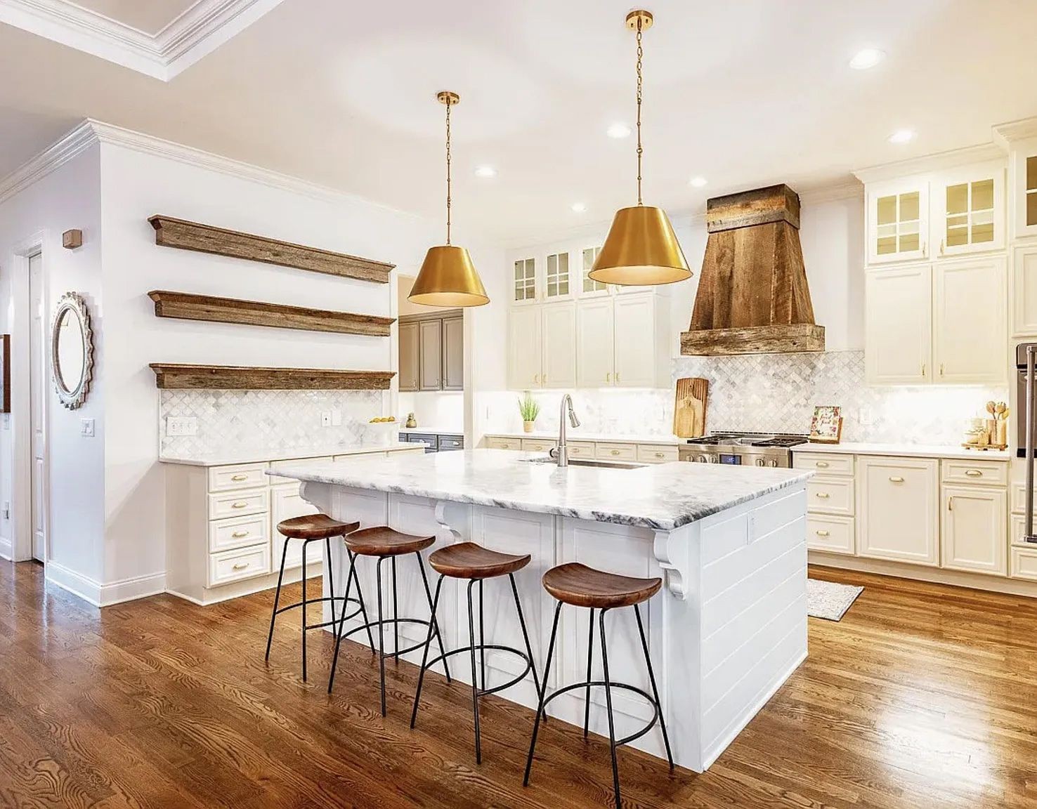 112 Glass Springs Dr
