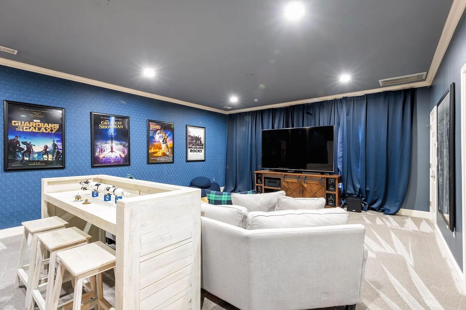 112 Glass Springs Dr