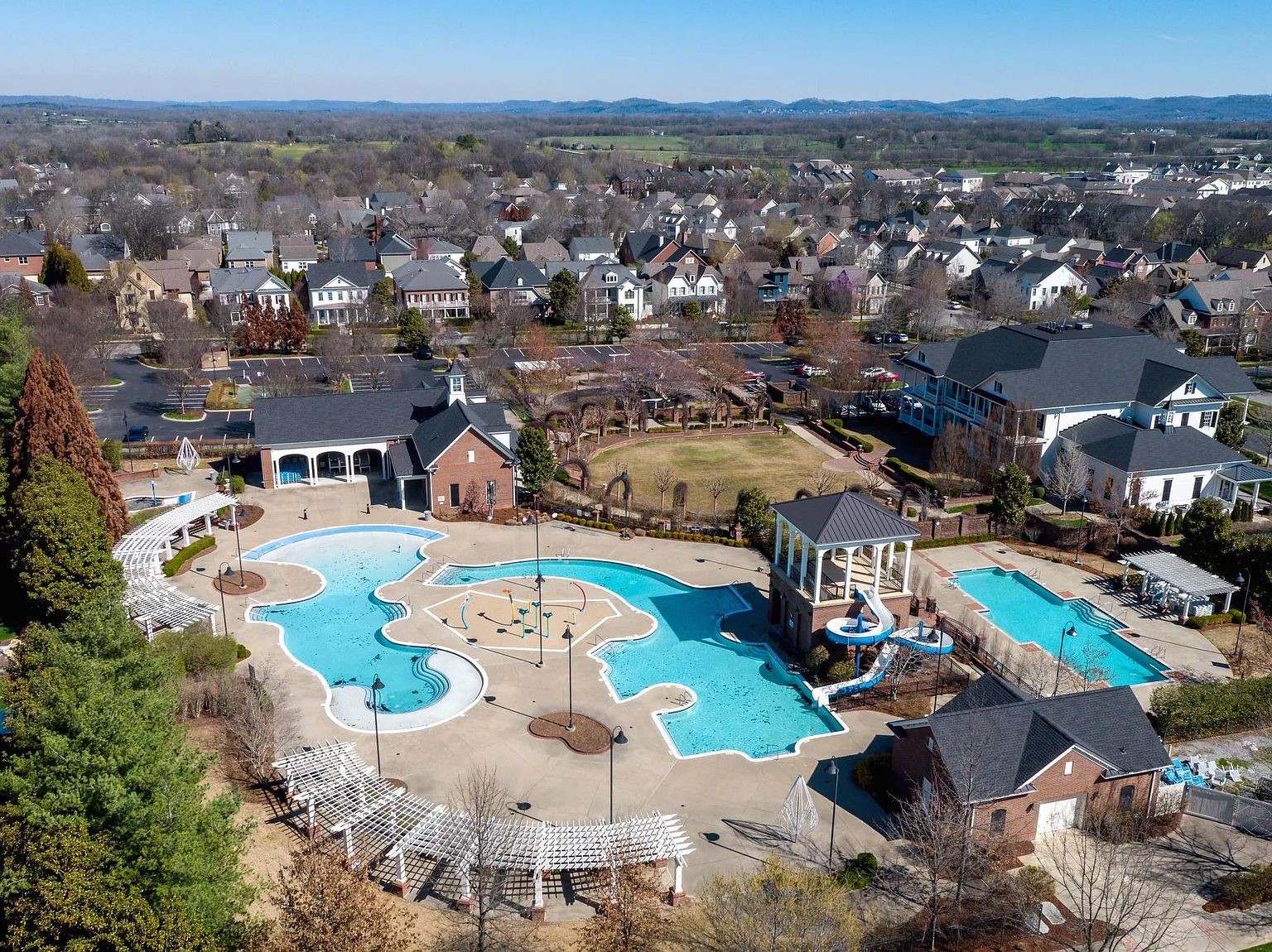 112 Glass Springs Dr