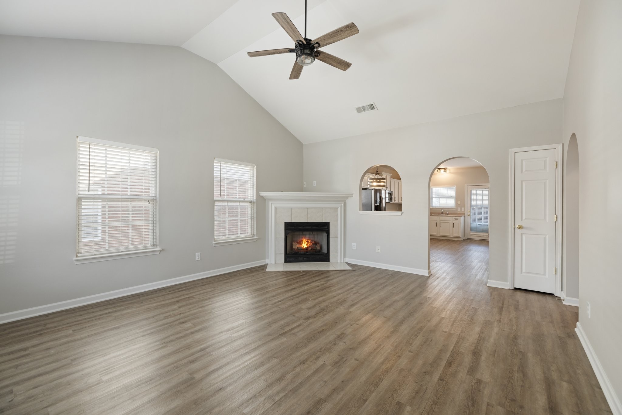 1101 Downs Blvd Unit: 86