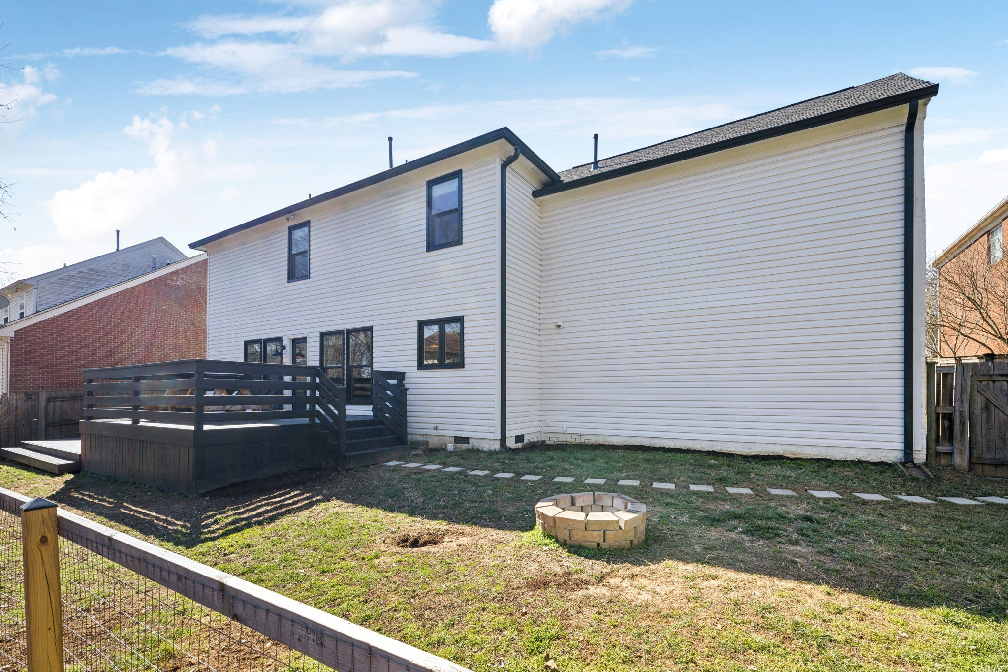 404 William Wallace Dr