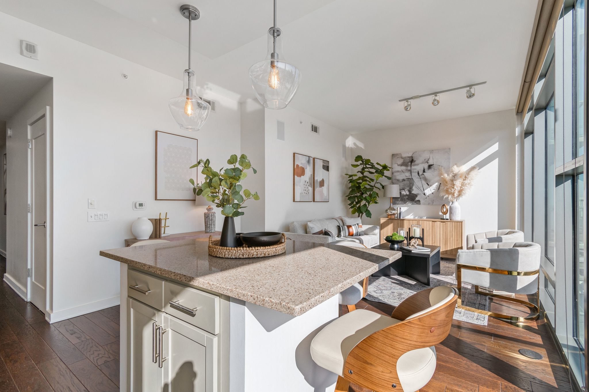 1212 Laurel St Unit: 1311