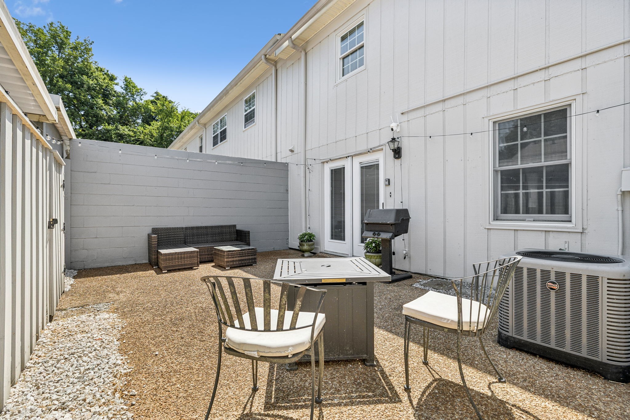 8300 Sawyer Brown Rd Unit: Apt H304