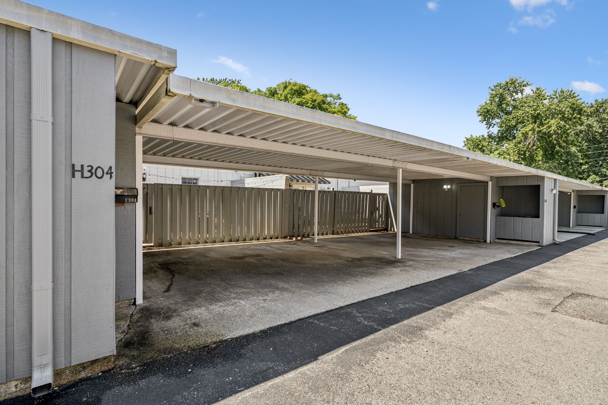 8300 Sawyer Brown Rd Unit: Apt H304