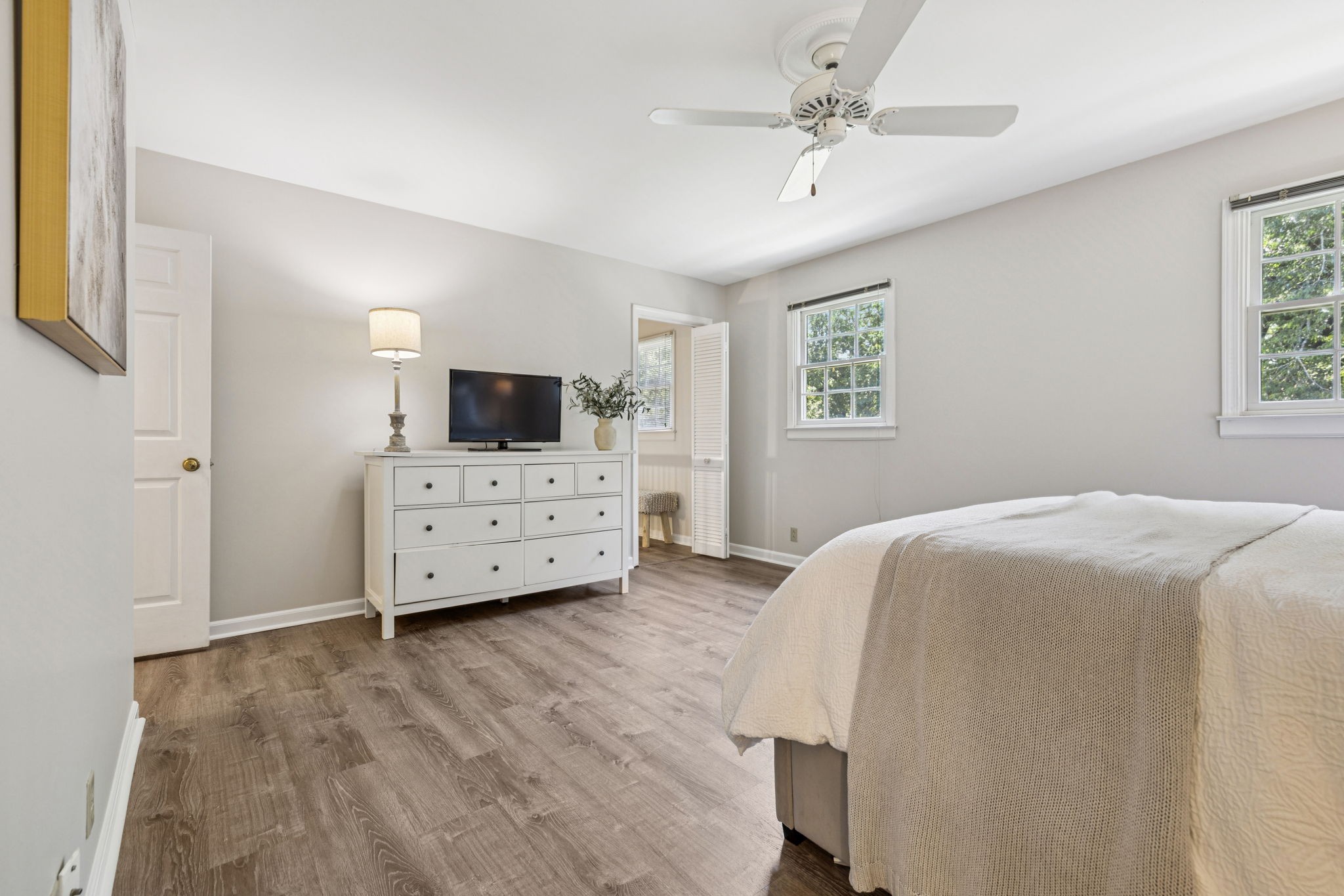 8300 Sawyer Brown Rd Unit: Apt H304