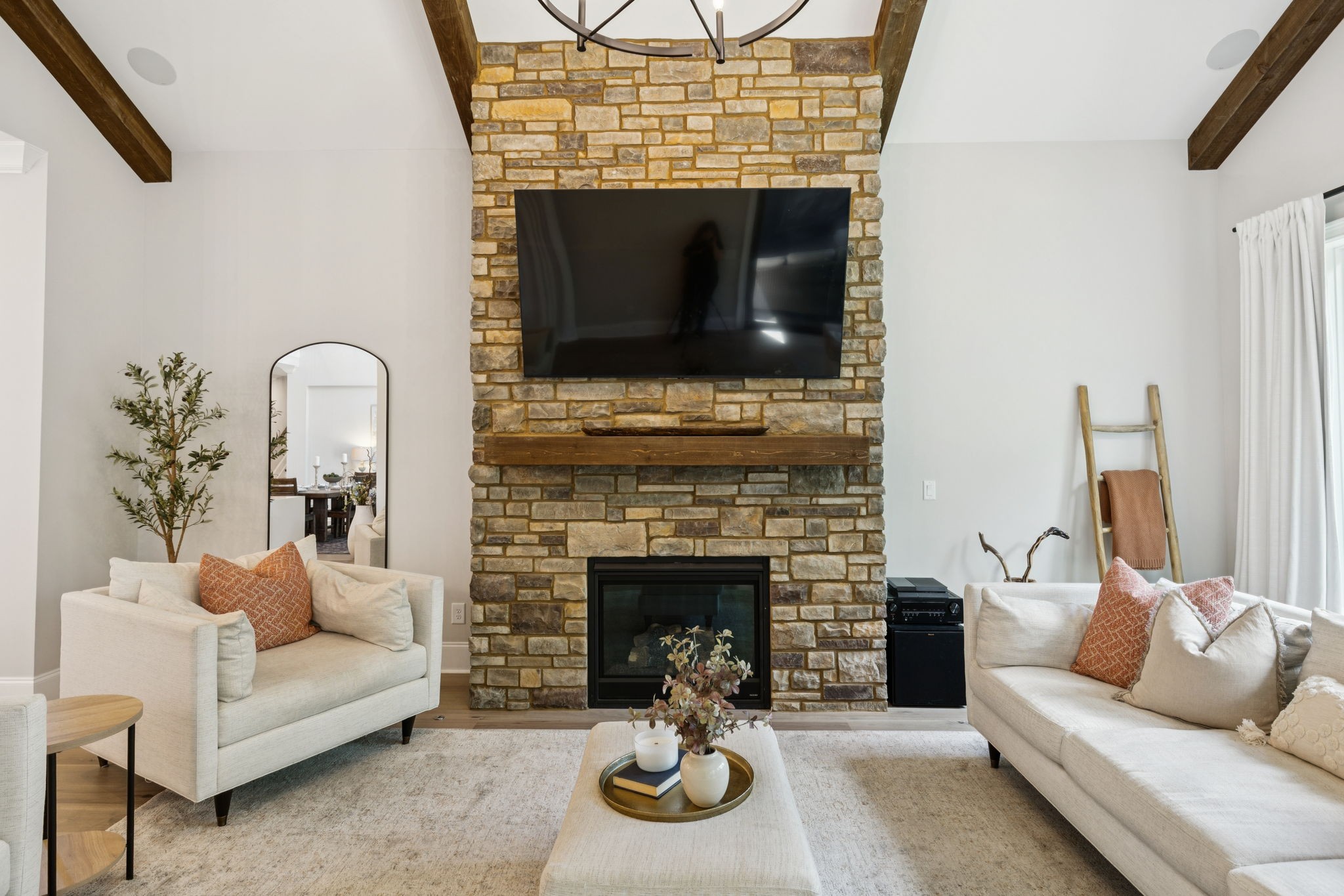 6822 Drumright Hills Ln