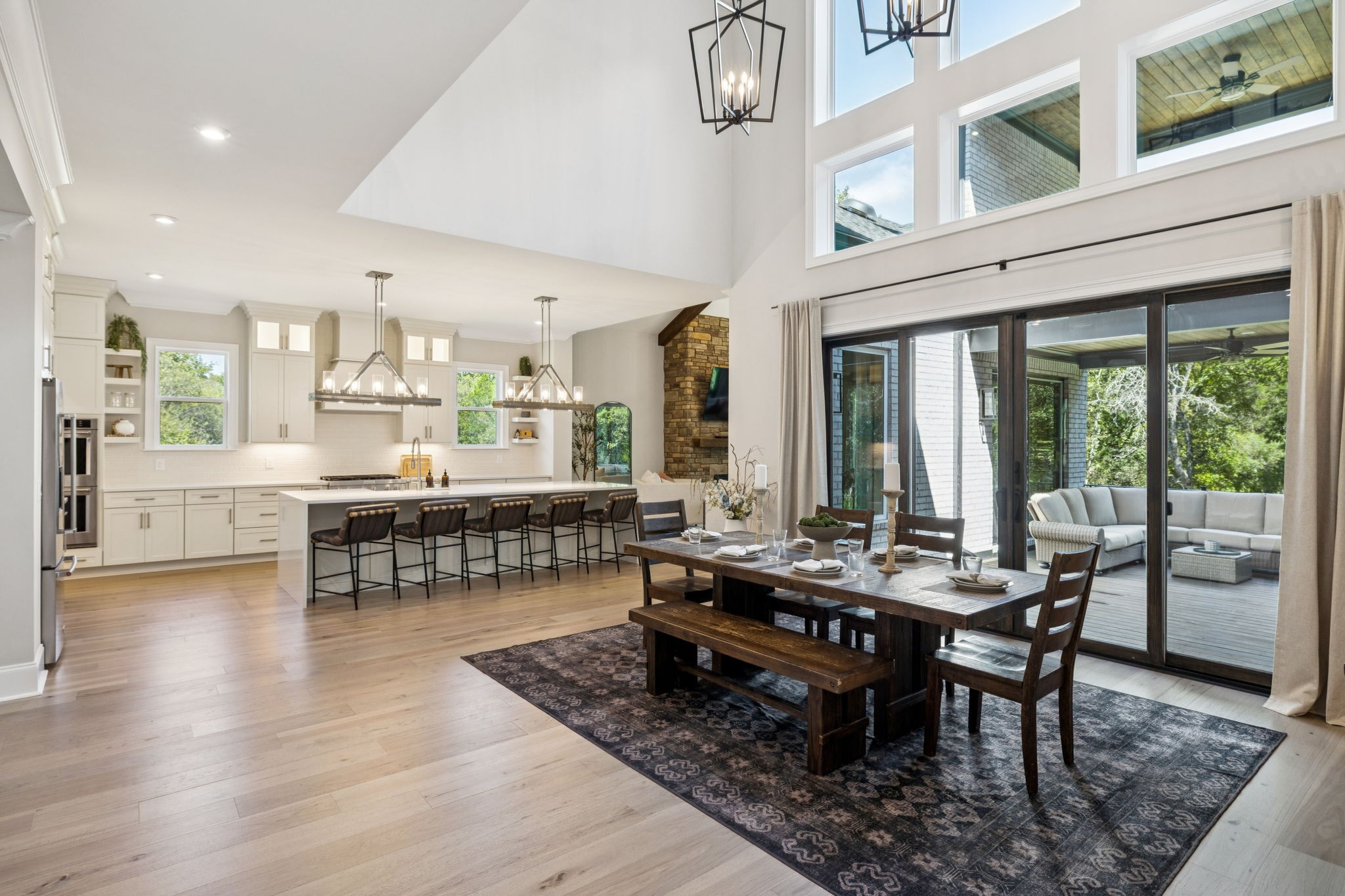 6822 Drumright Hills Ln