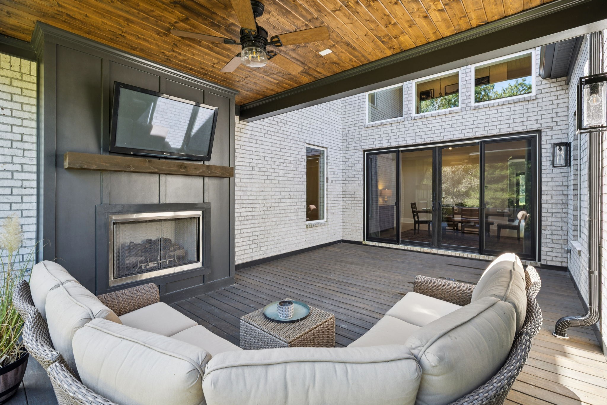 6822 Drumright Hills Ln