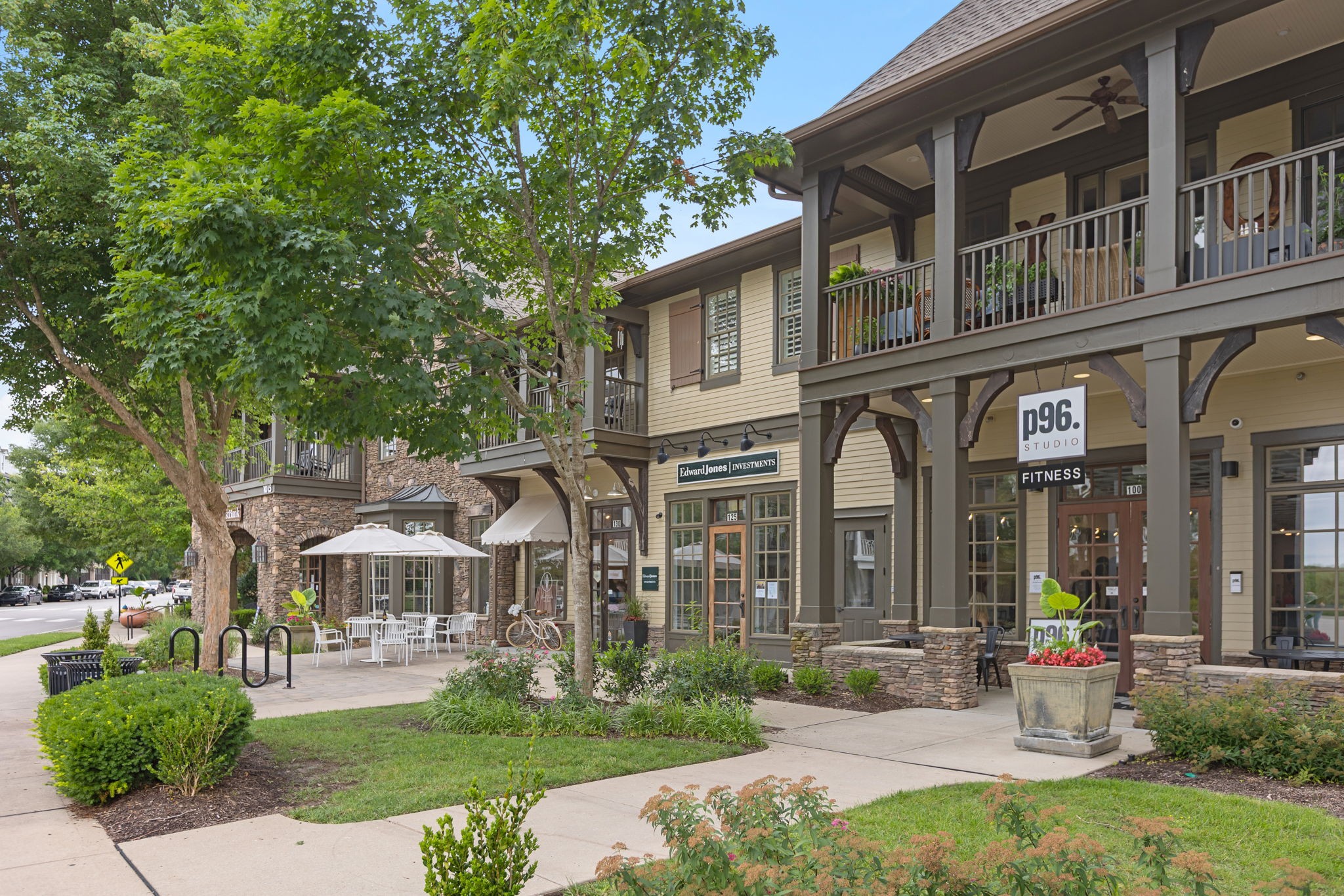 6030 Keats St Unit: 102