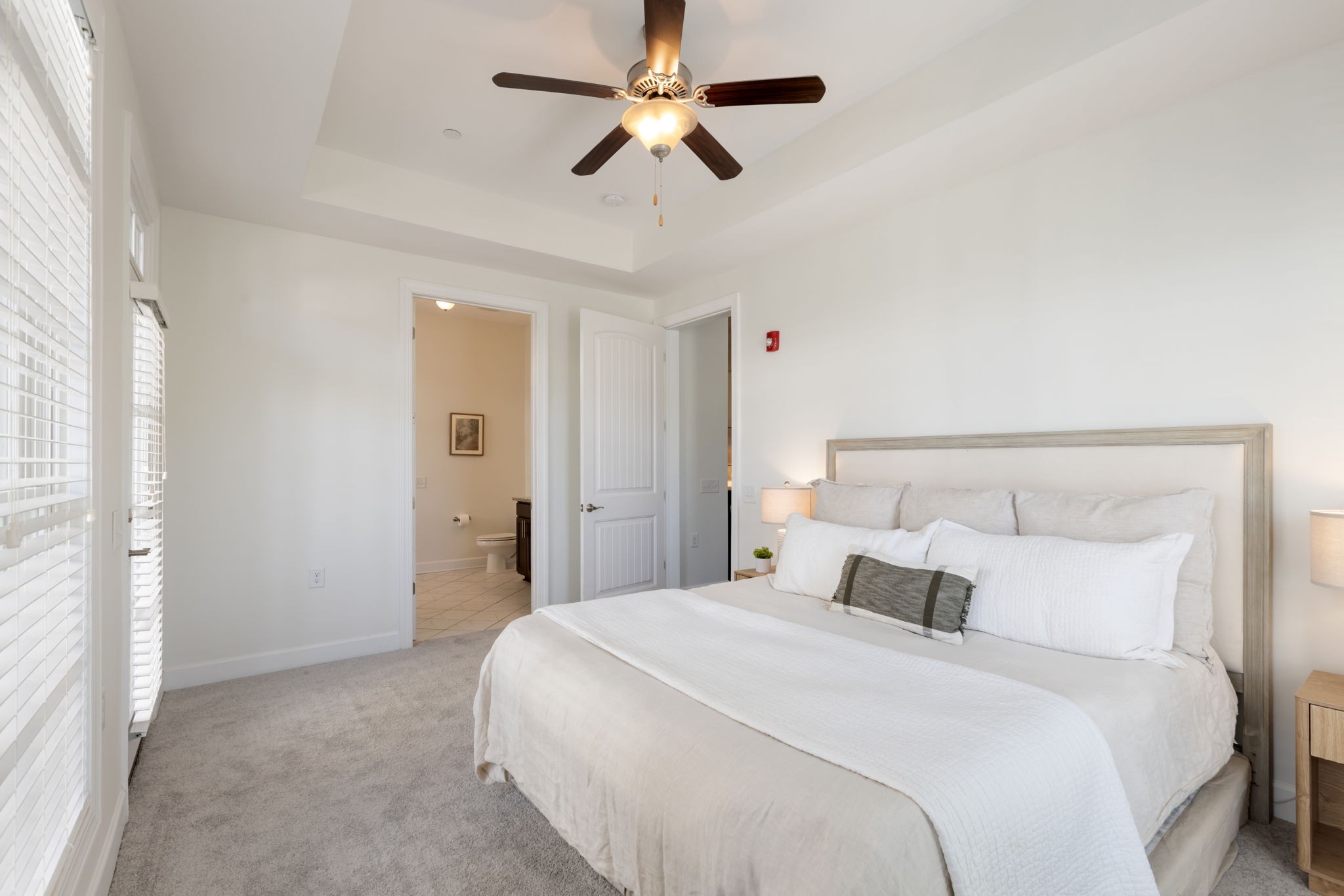 6030 Keats St Unit: 102