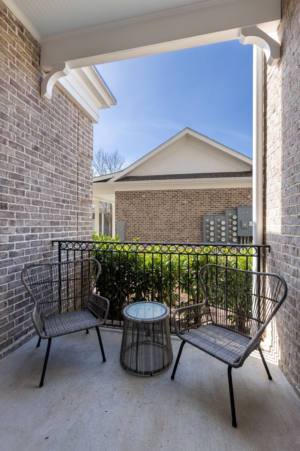 6030 Keats St Unit: 102