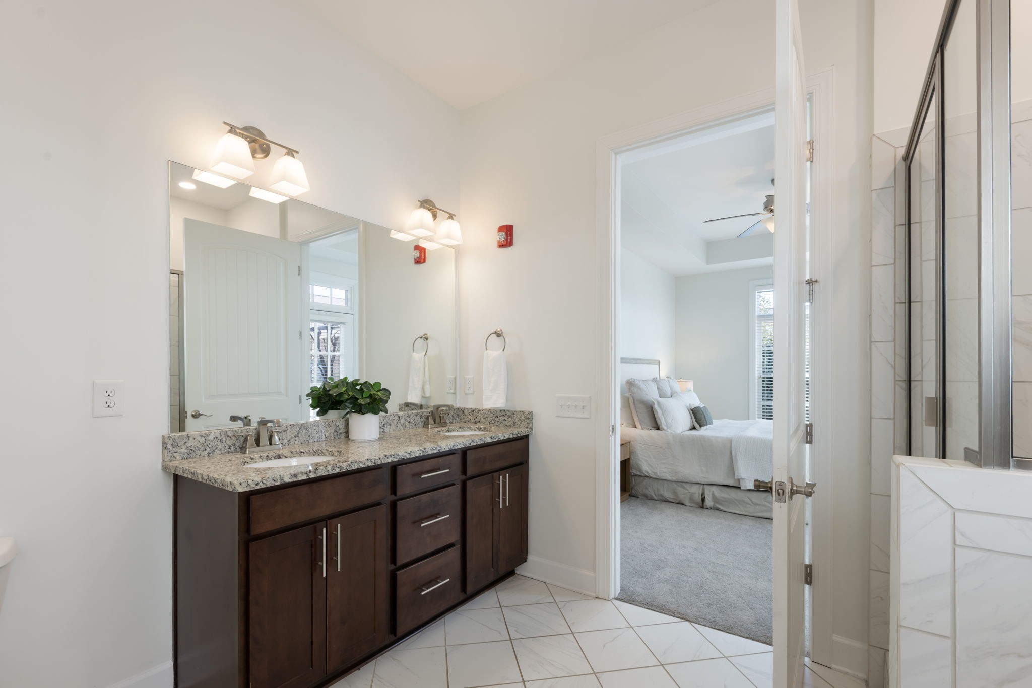 6030 Keats St Unit: 102