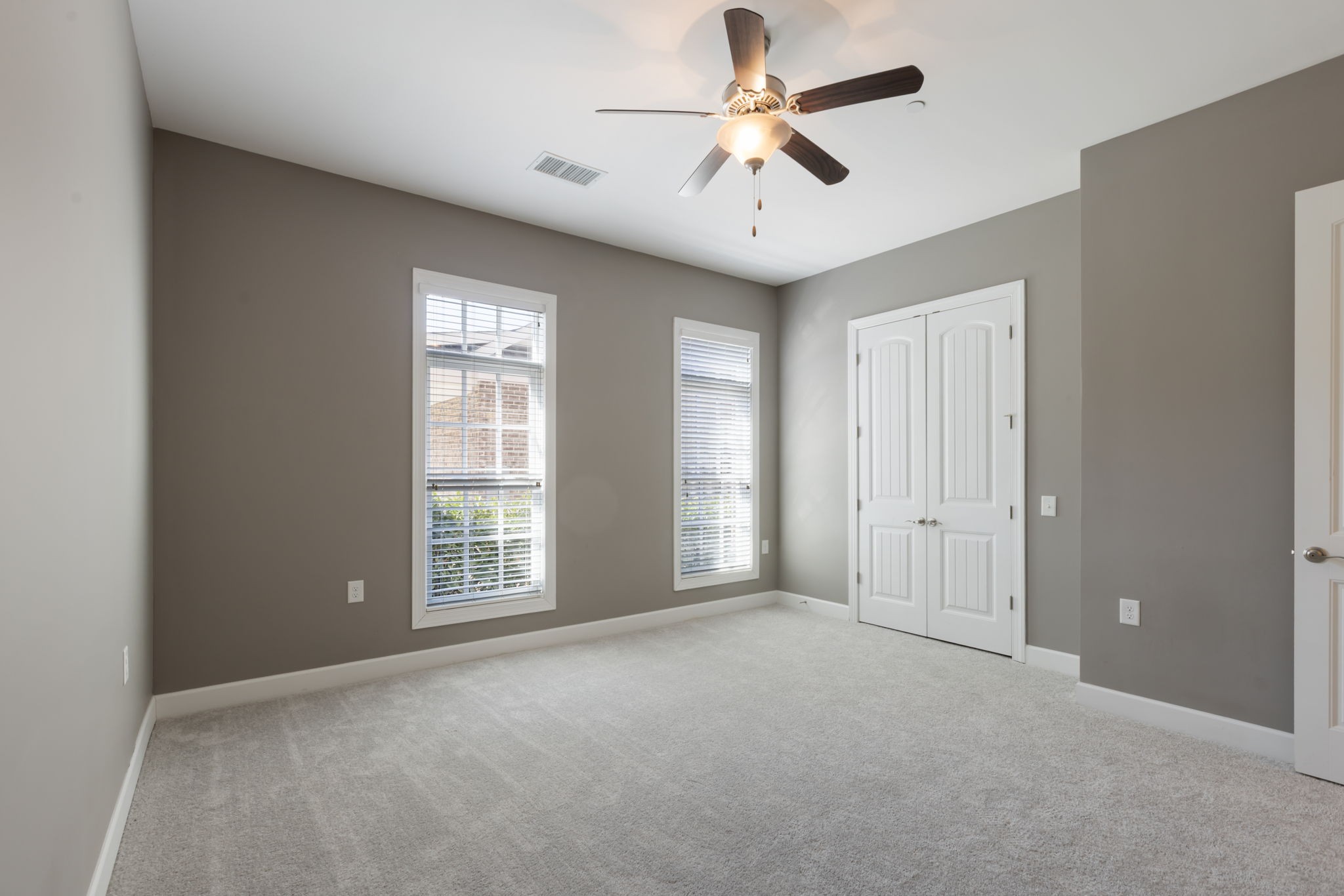 6030 Keats St Unit: 102