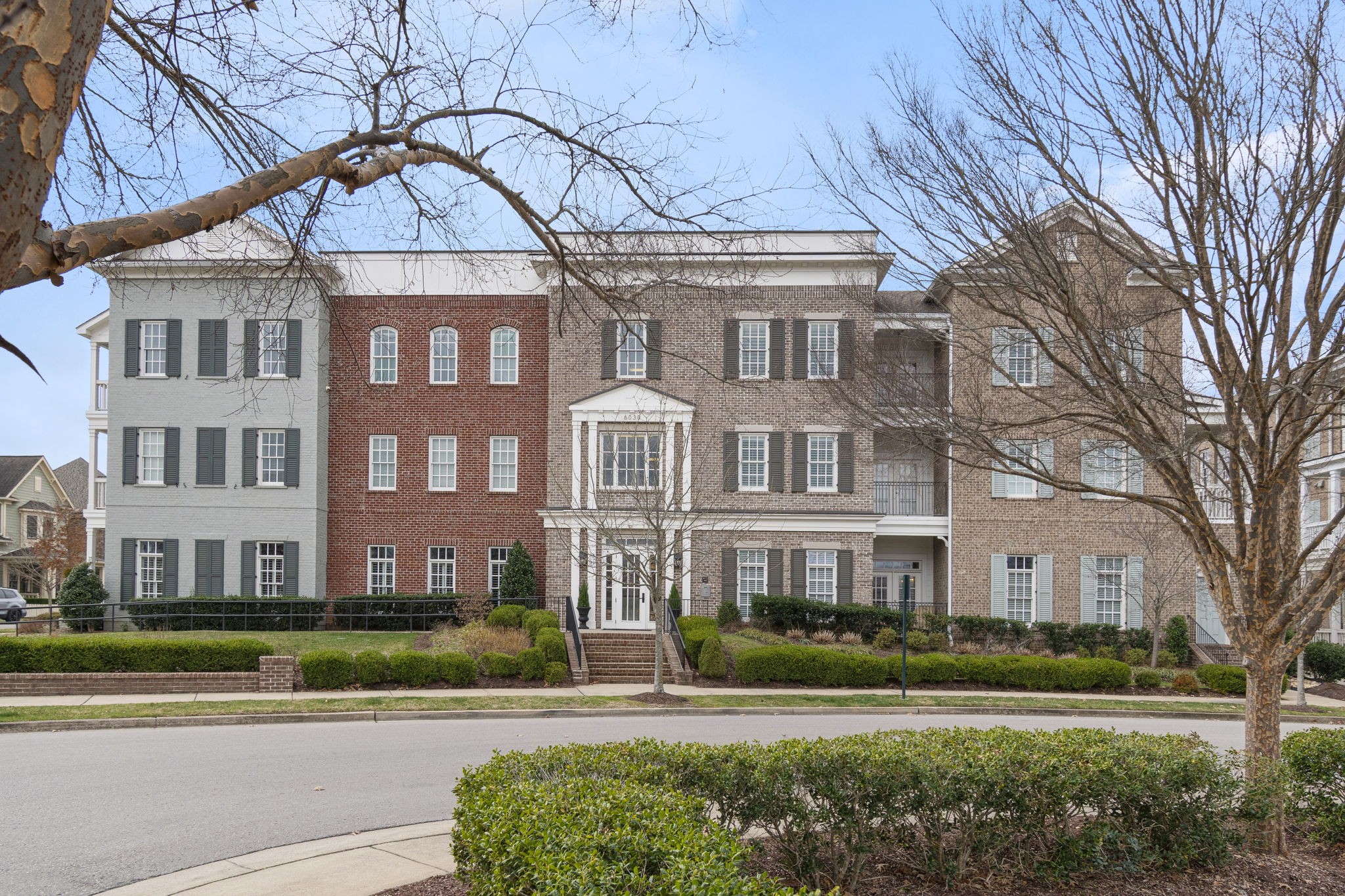 6030 Keats St Unit: 102