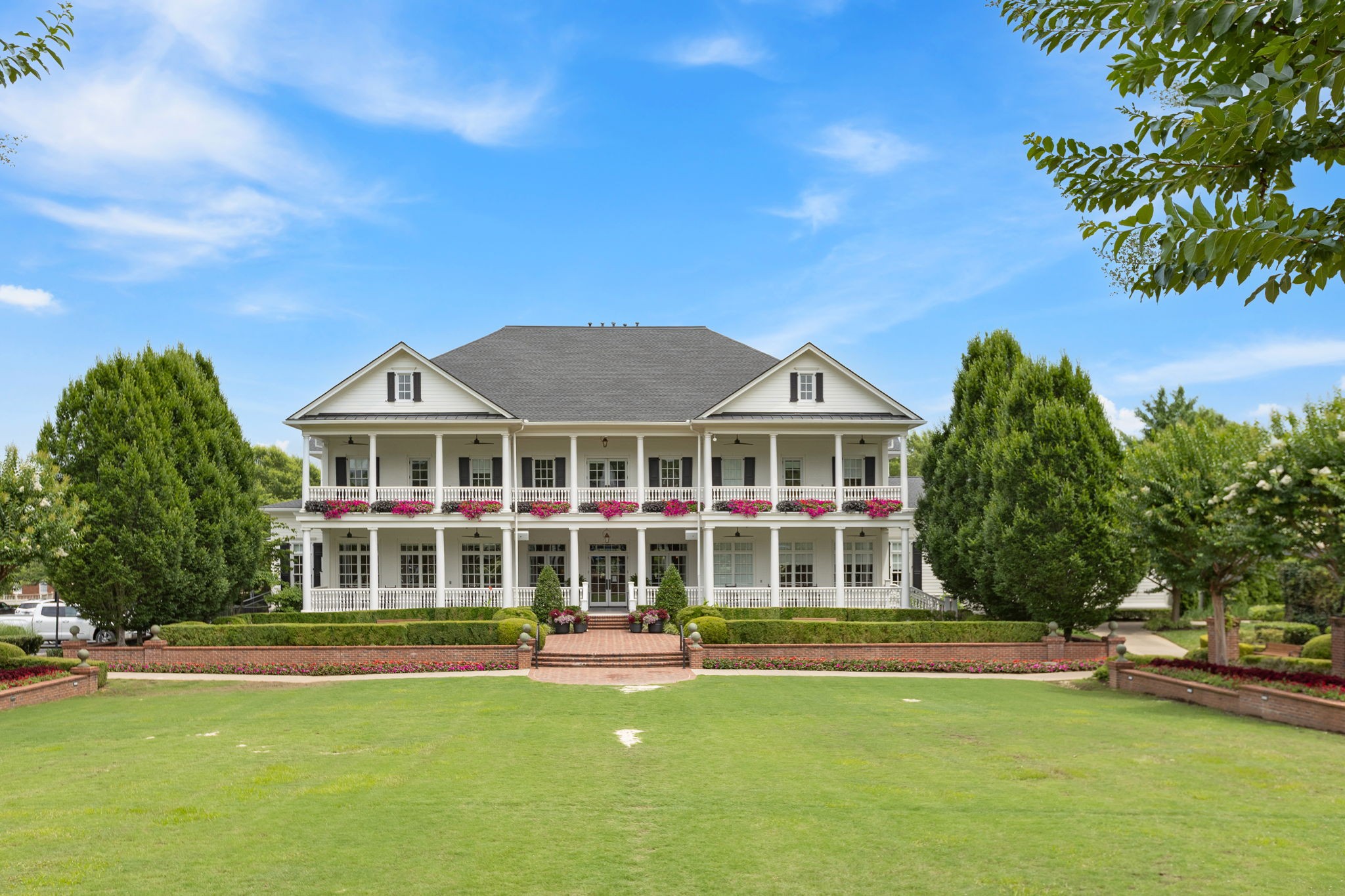 6030 Keats St Unit: 102