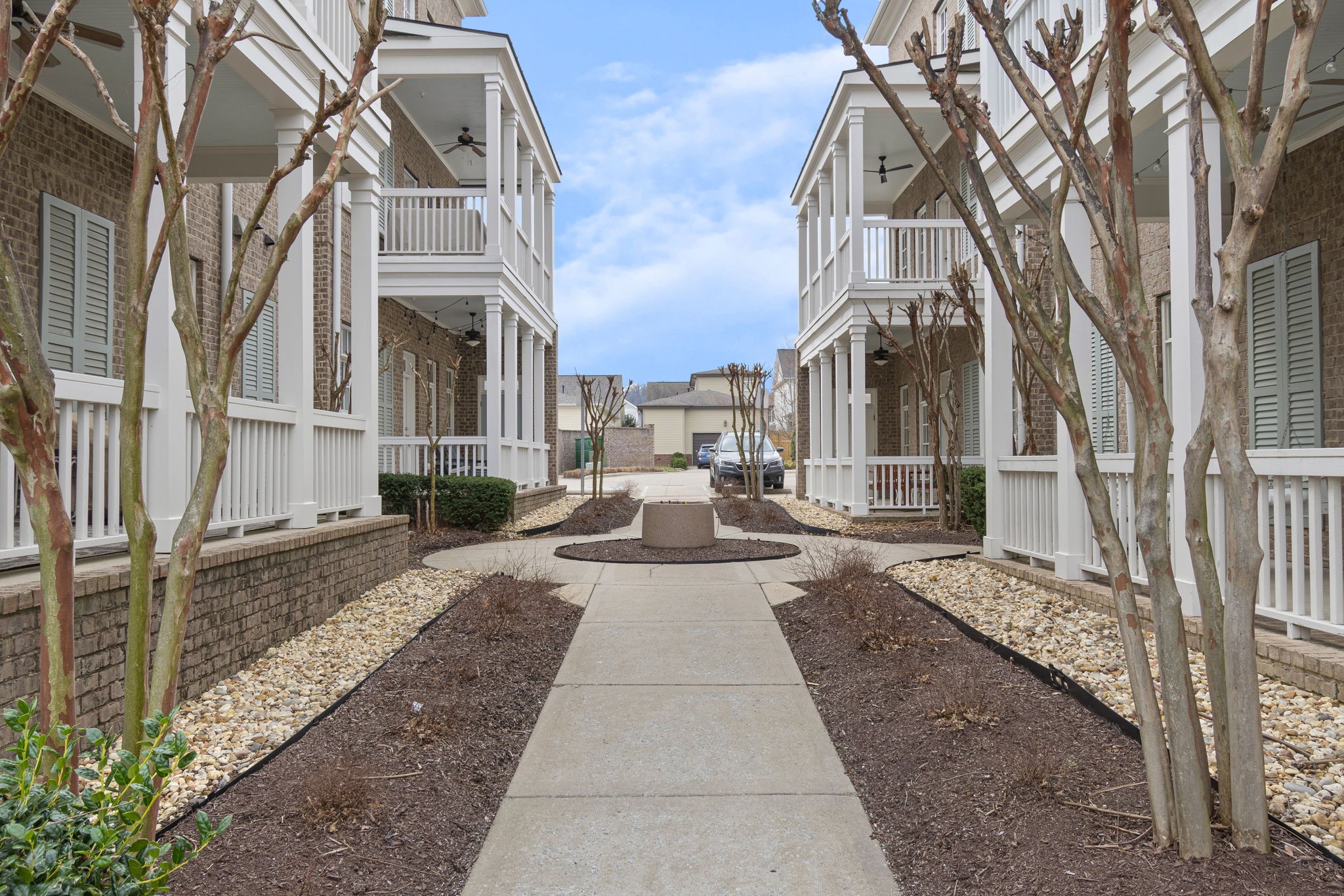 6030 Keats St Unit: 102