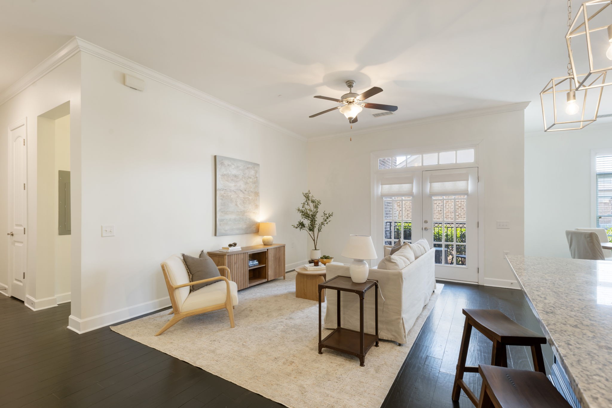 6030 Keats St Unit: 102